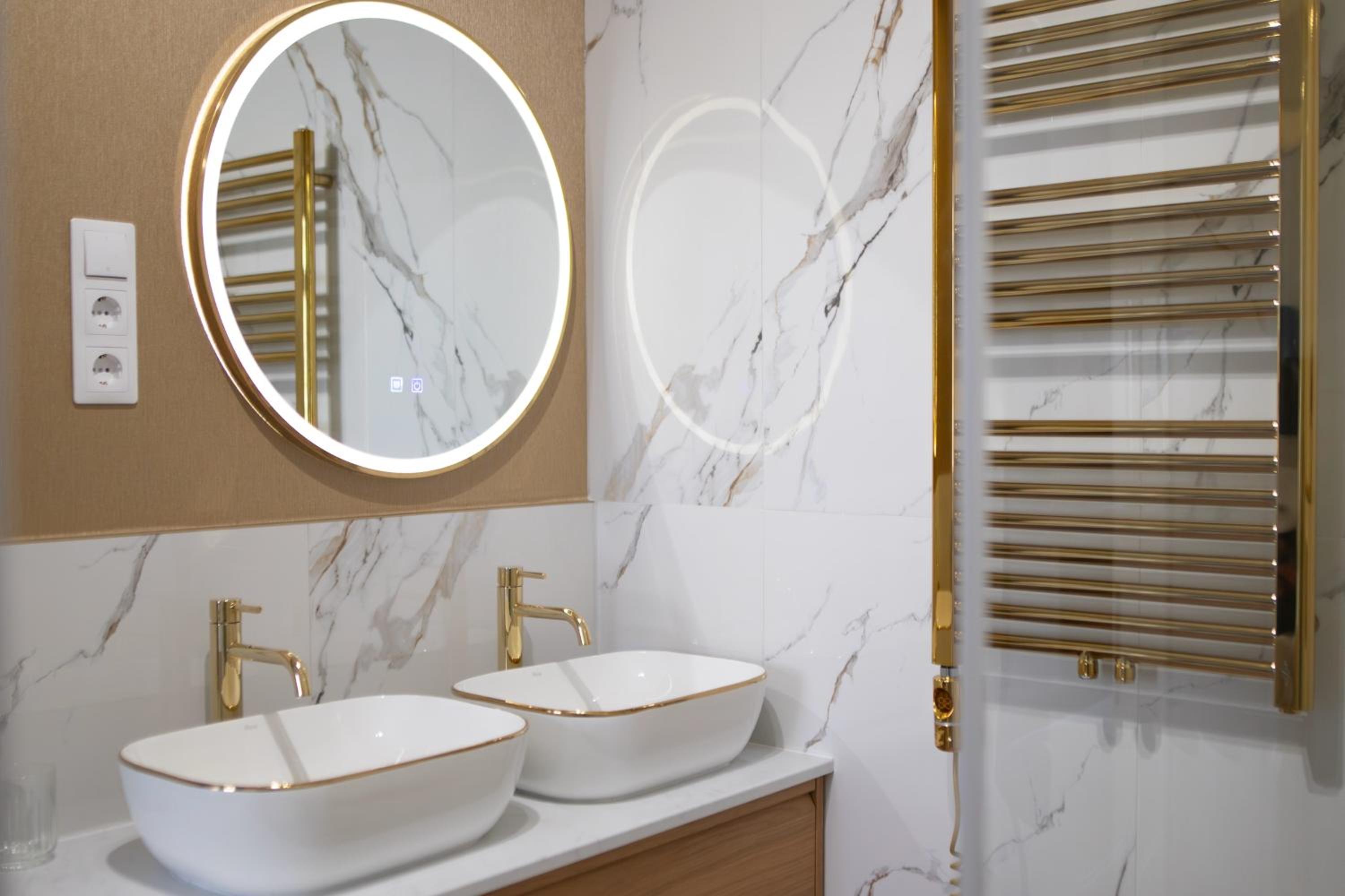 Heritage Sapphire Apartment