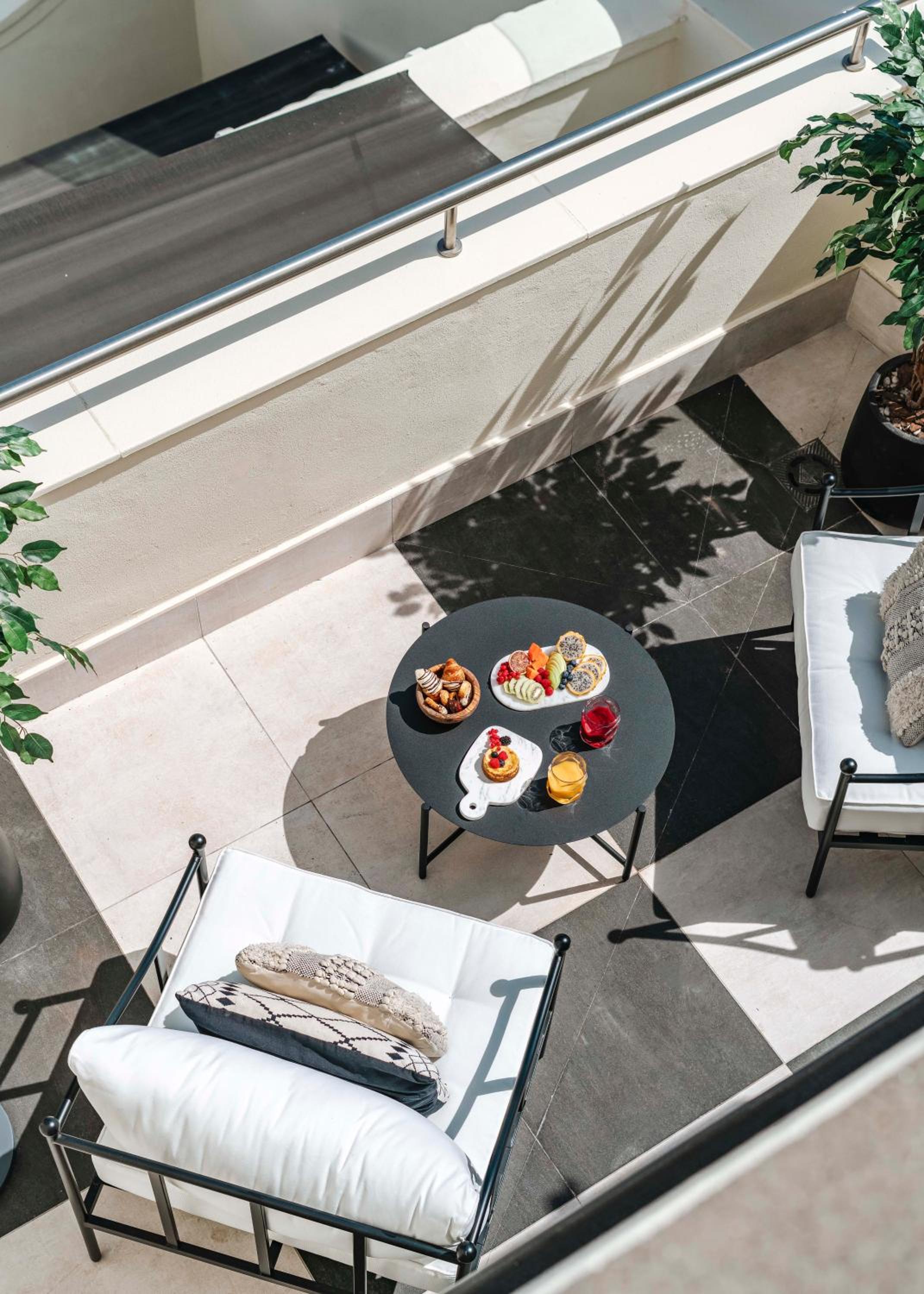 Junior Suite with Terrace thumbnail 6