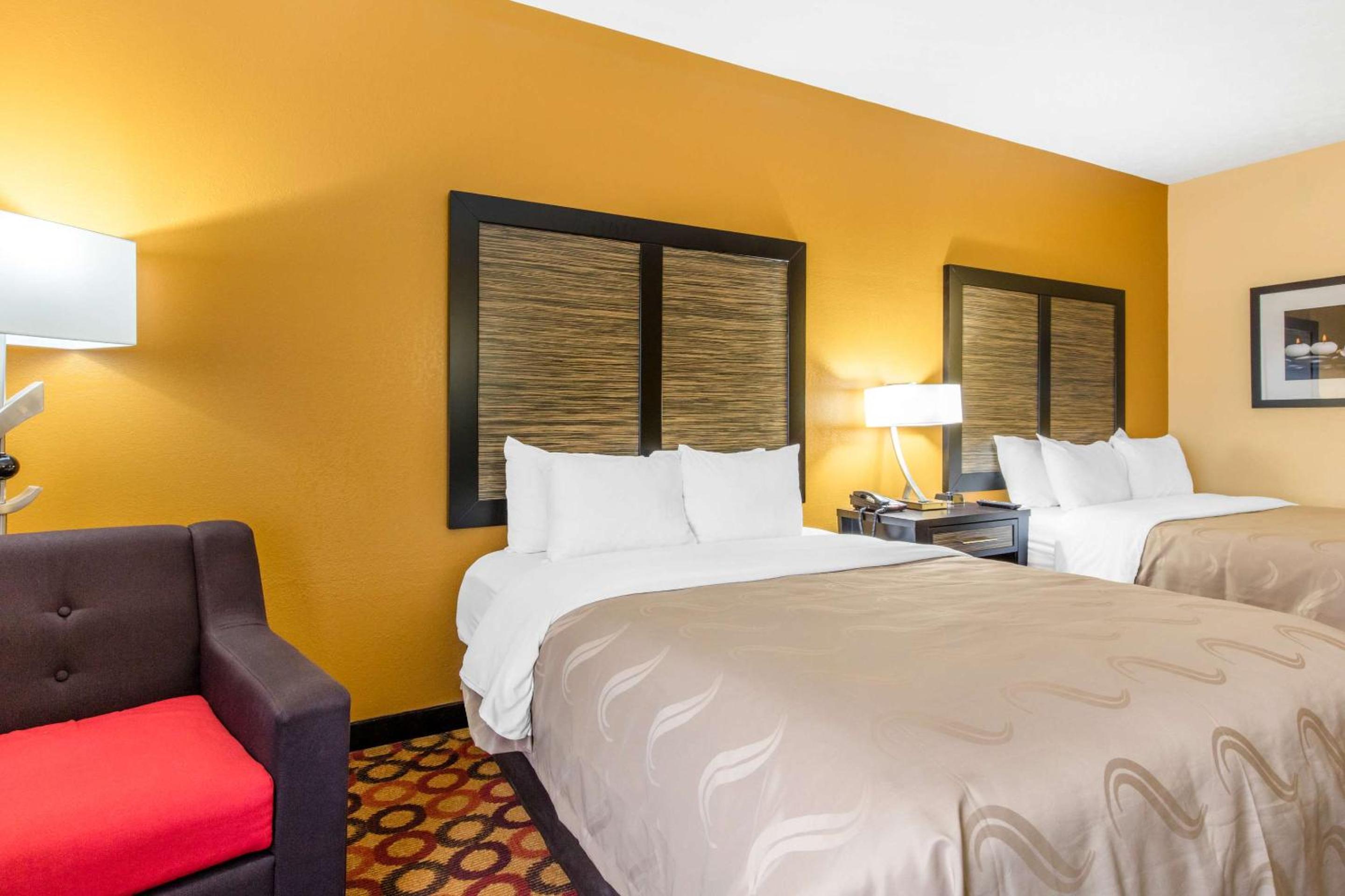 Queen Room with Two Queen Beds - Accessible/Non-Smoking  - Photo 2