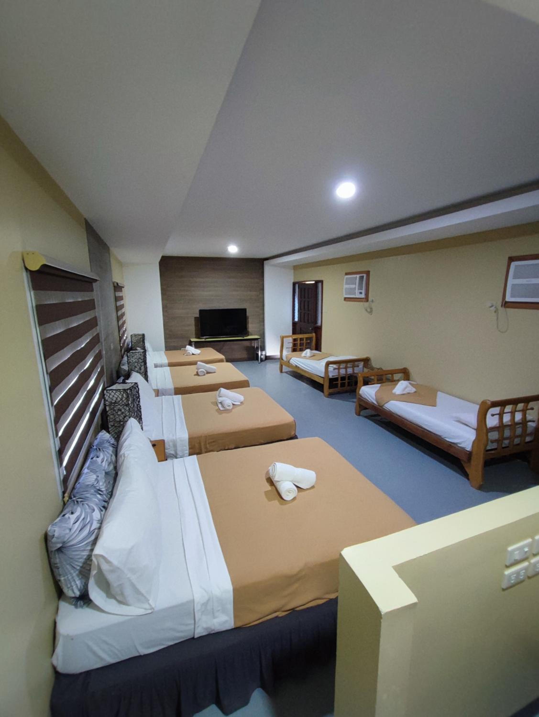 Family Suite - Photo 6