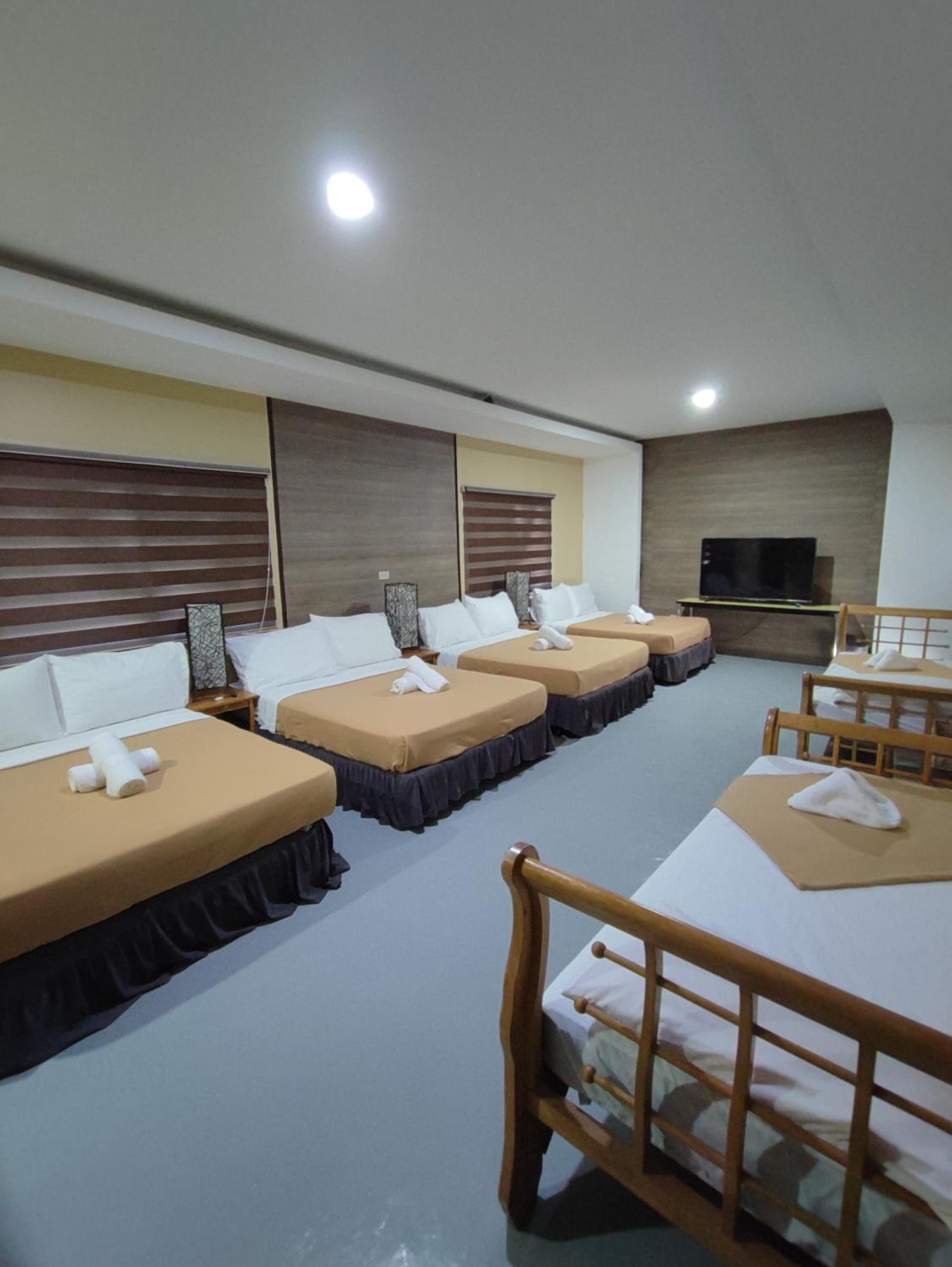 Family Suite - Photo 8