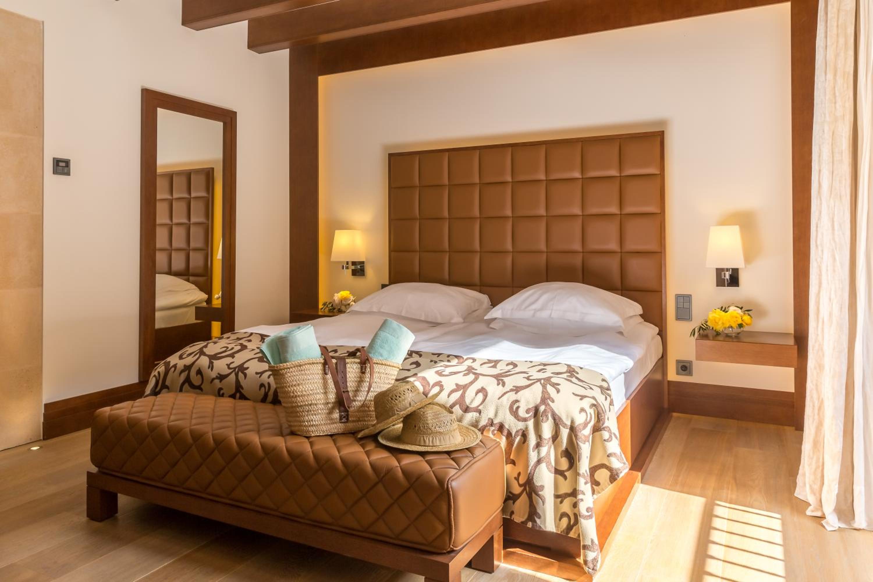Single Room at Castell Son Claret – The Leading Hotels of the World Single Room at Castell Son Claret – The Leading Hotels of the World