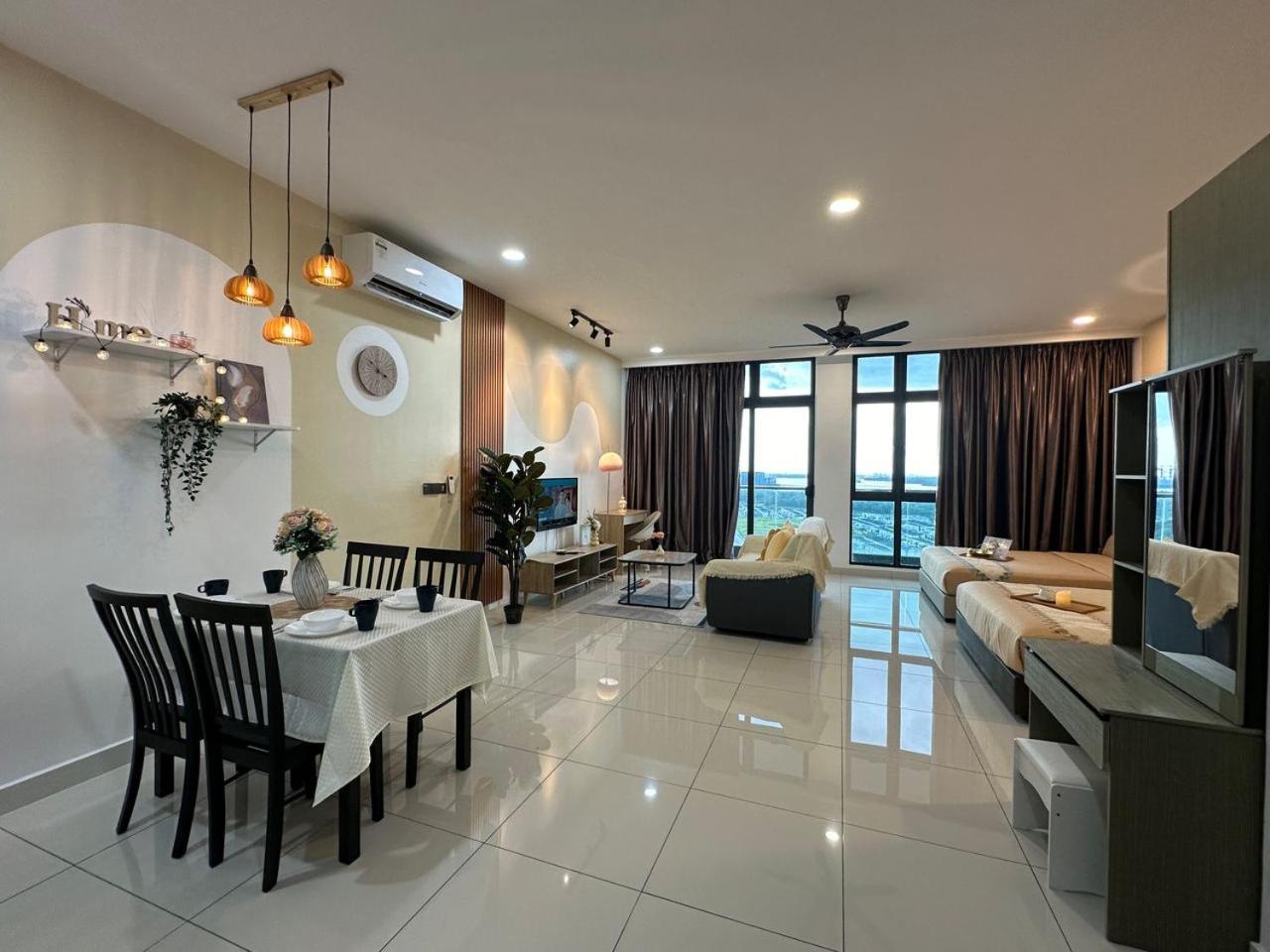 Studio with Terrace