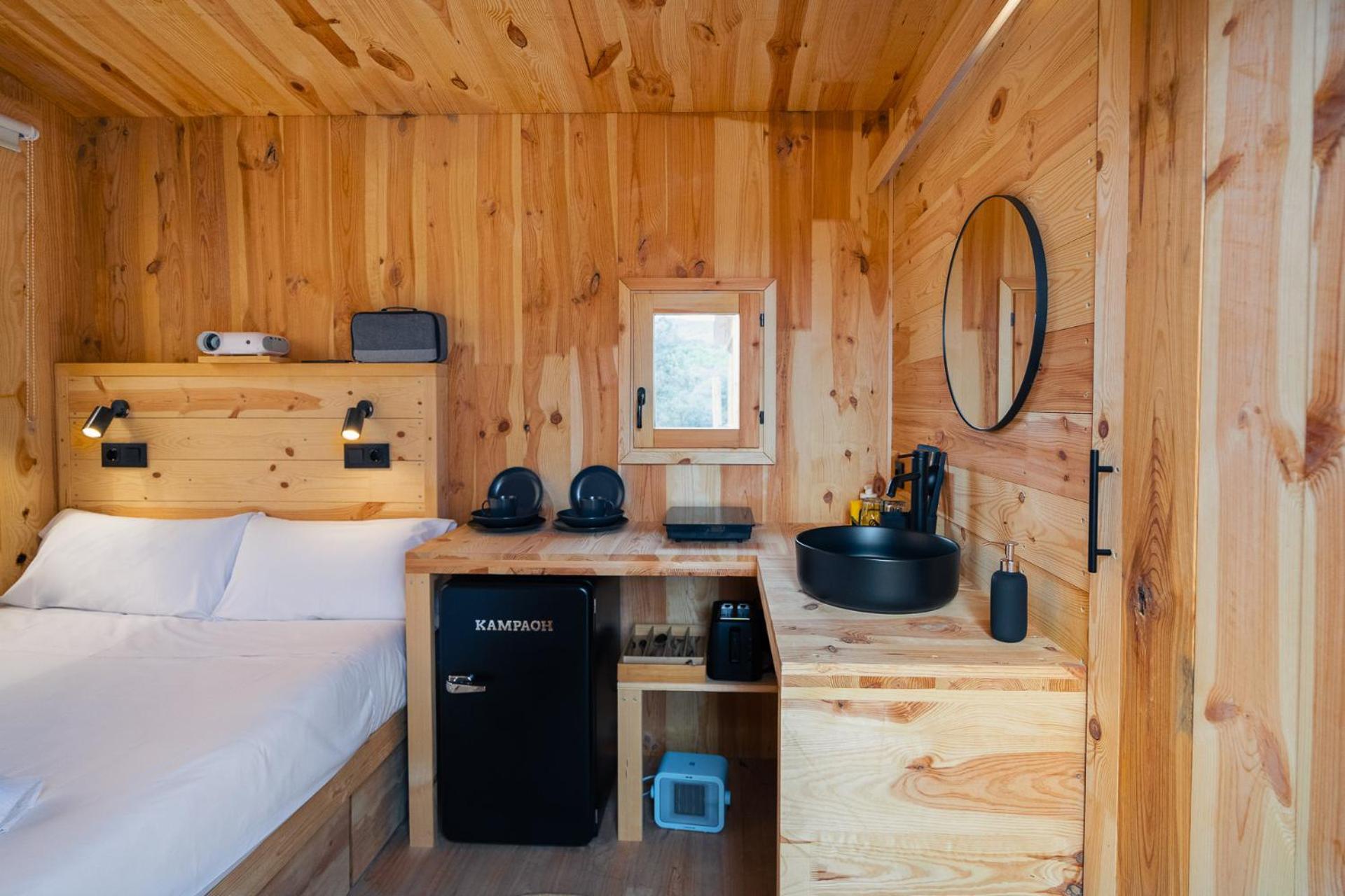 Tiny Yuca with private bathroom