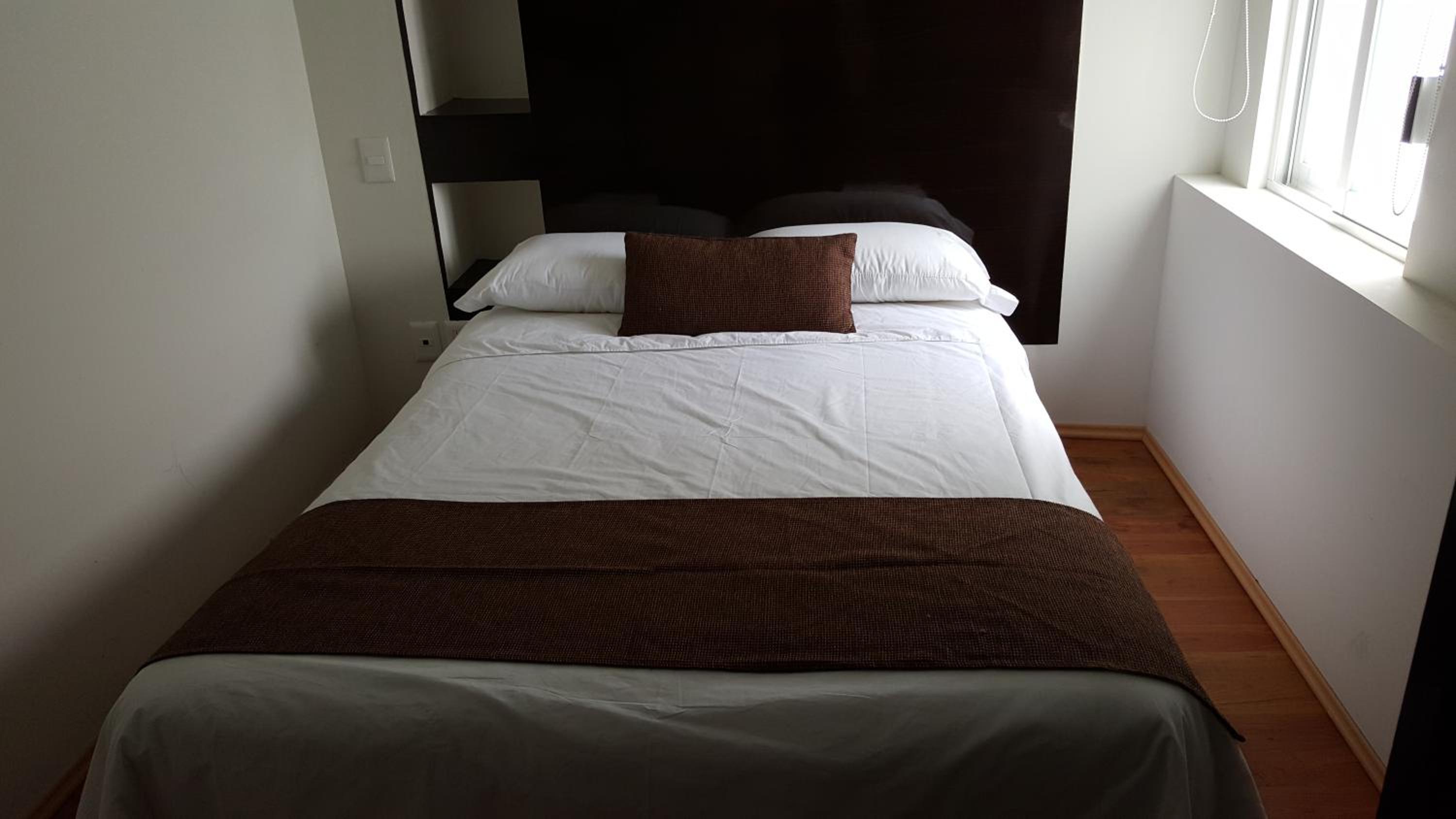Apartment (1 Adult)