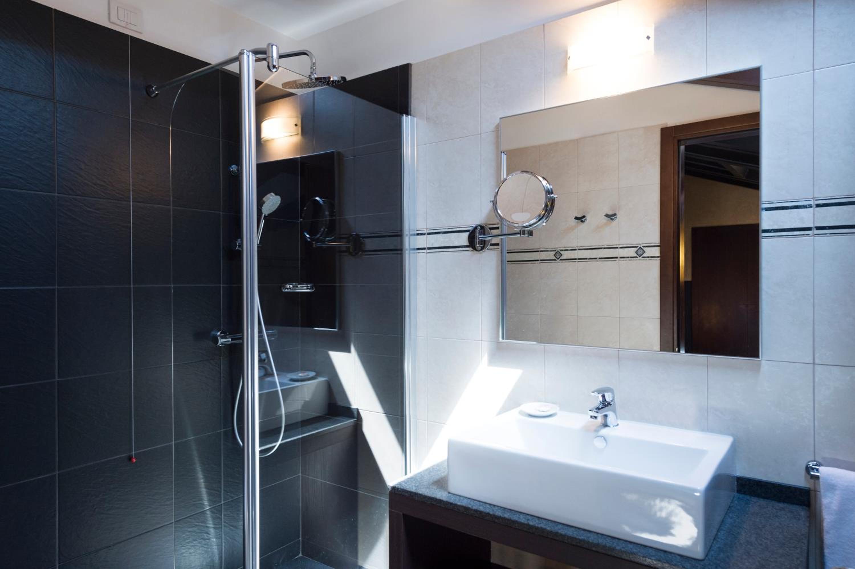 Deluxe Double Room - Photo 3