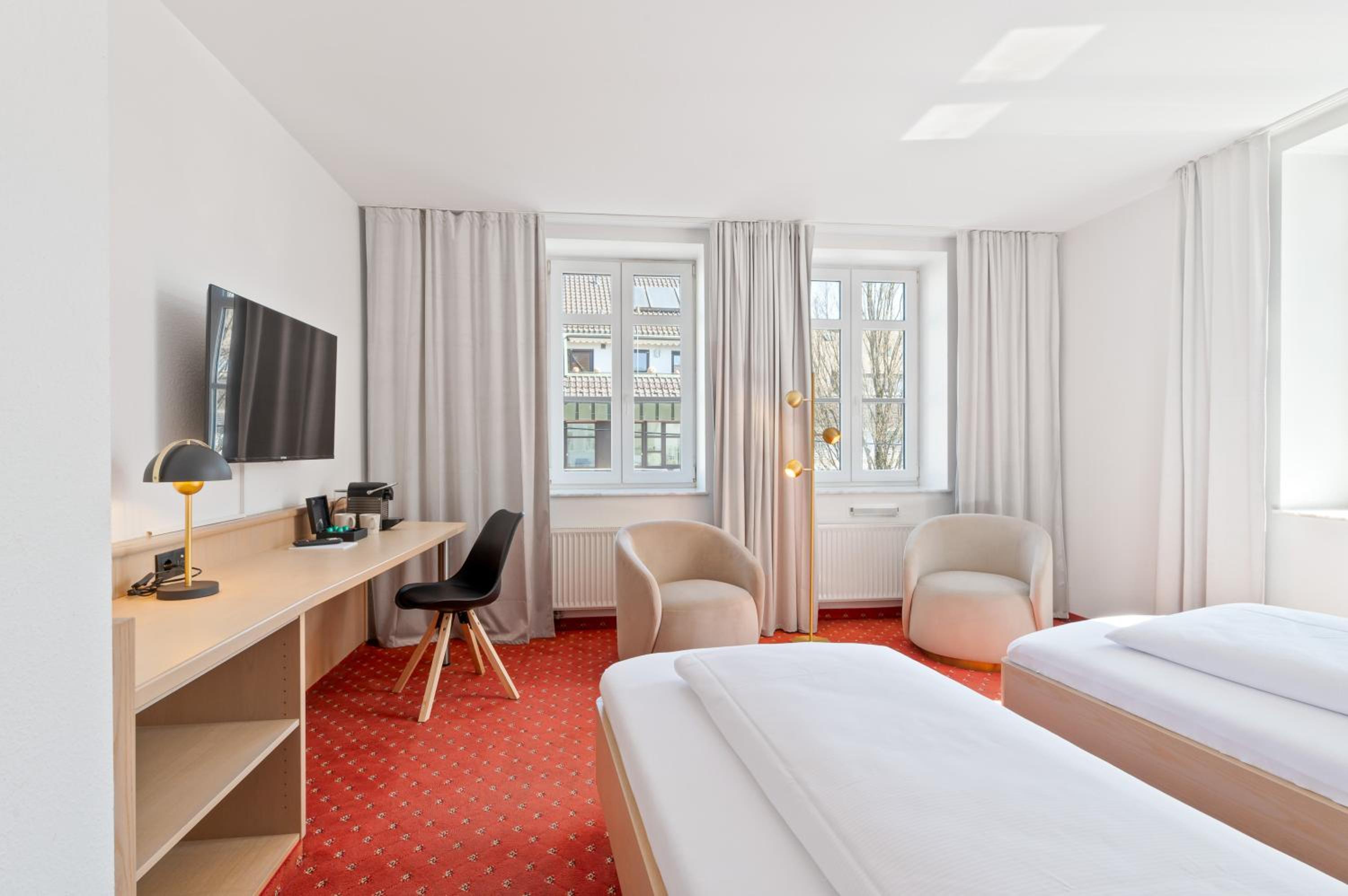 Deluxe Twin Room