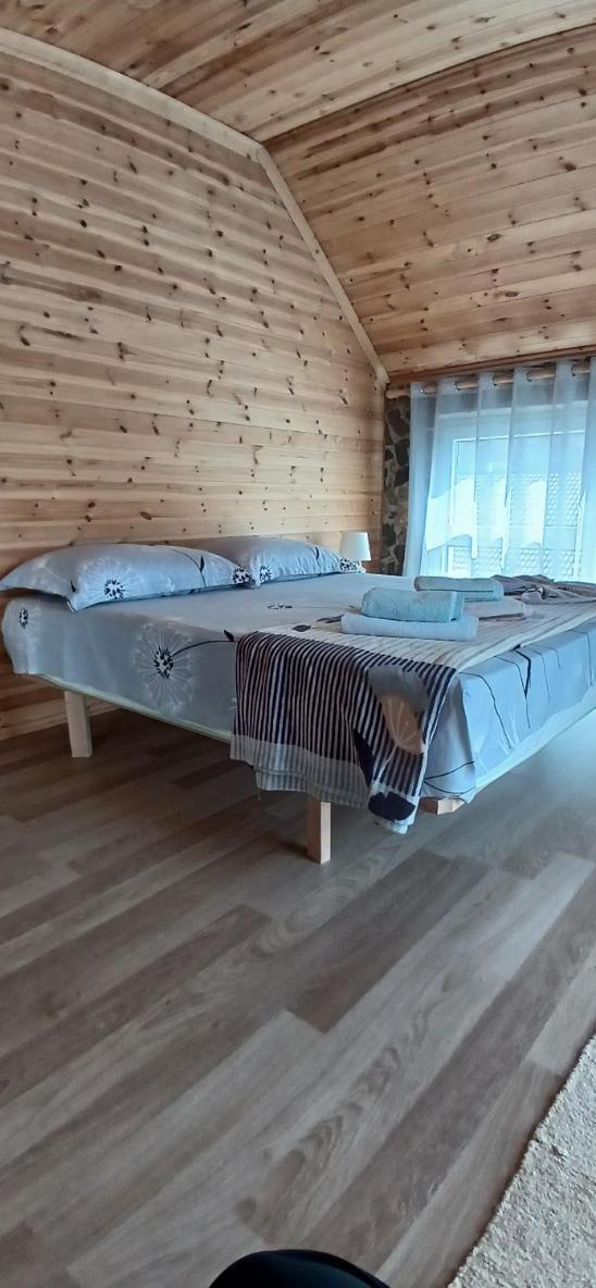 Deluxe Double Room with Balcony photo 3