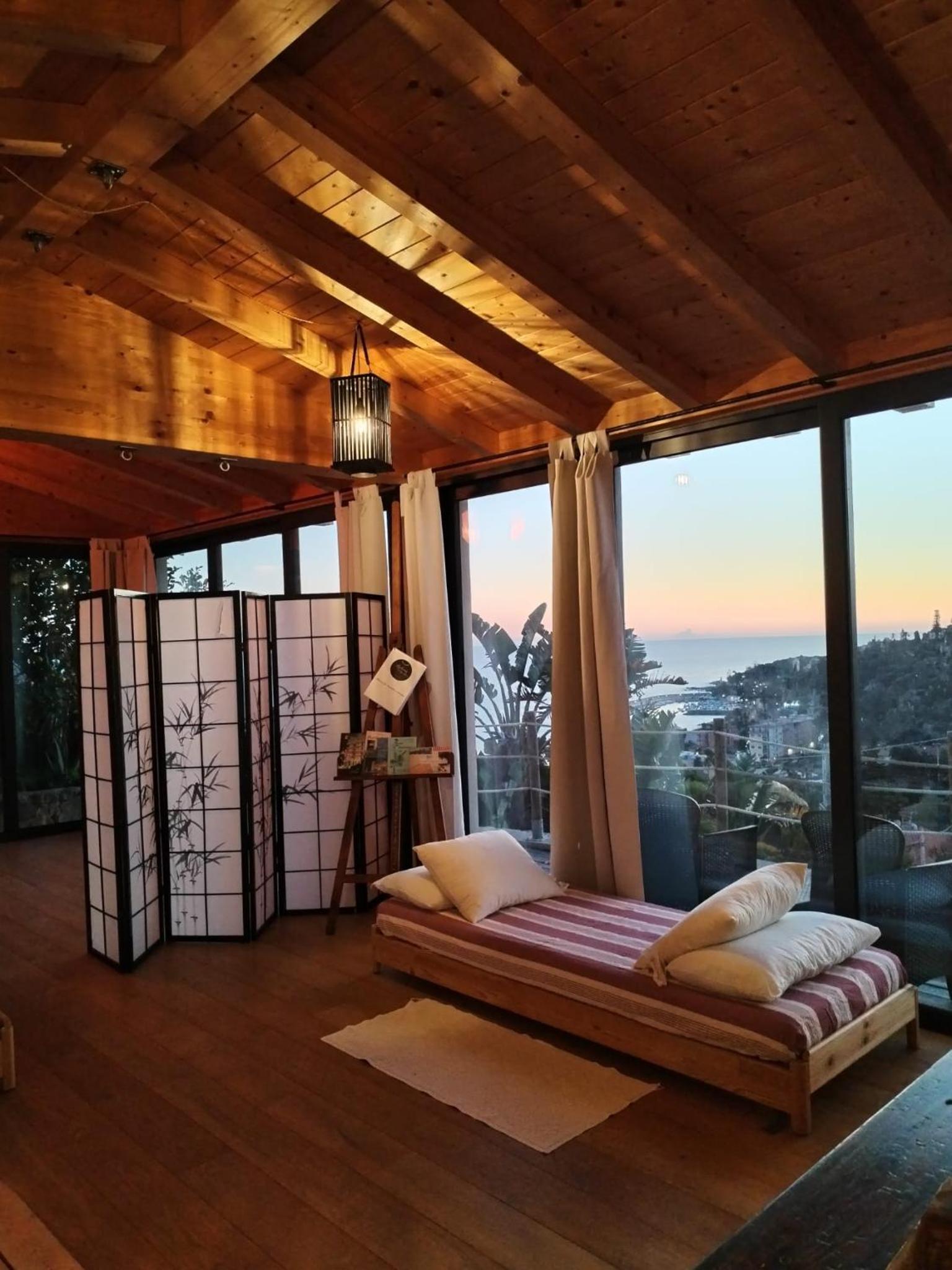 Studio with Sea View