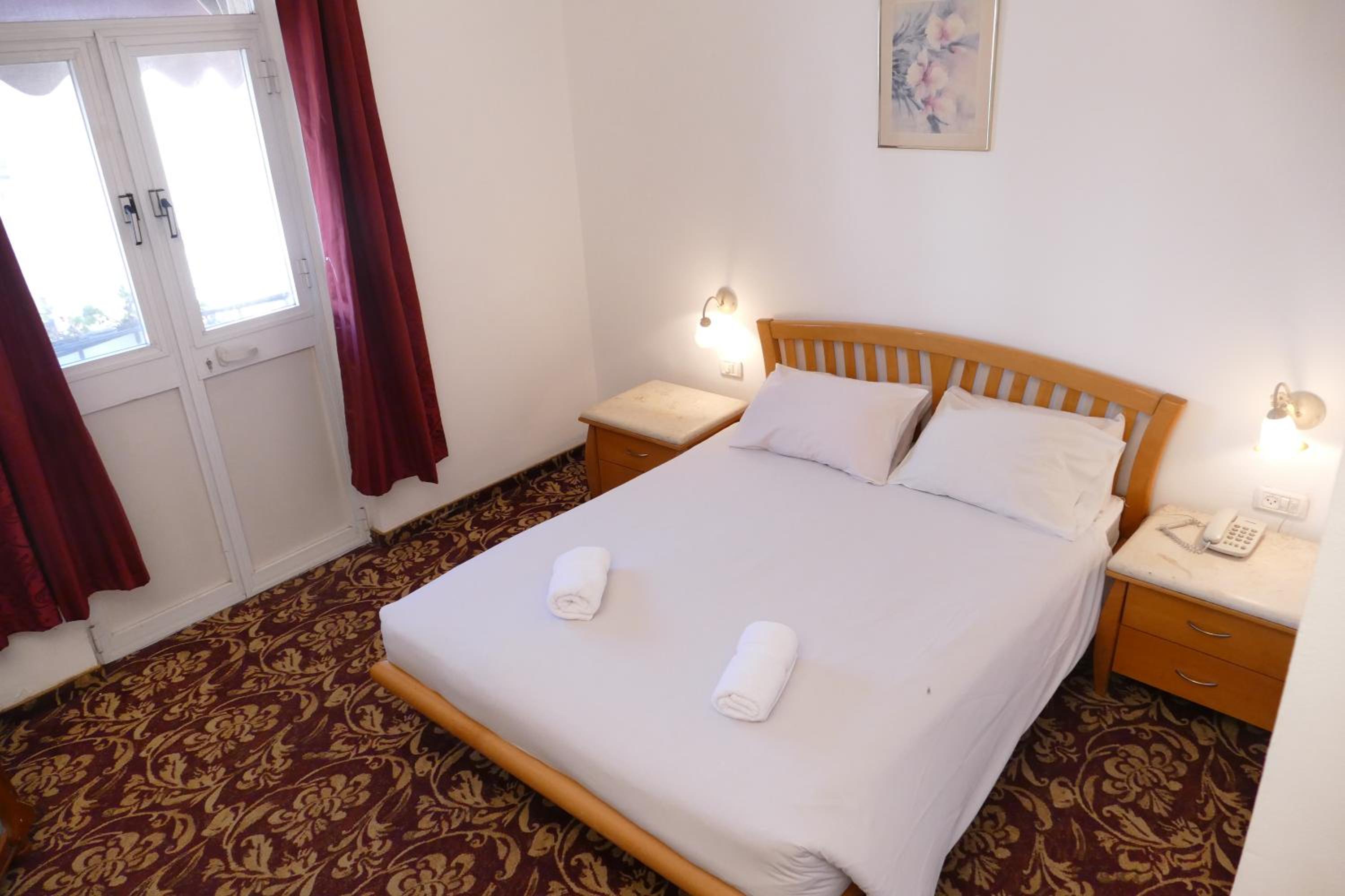 Superior Double Room with Balcony - Photo 7