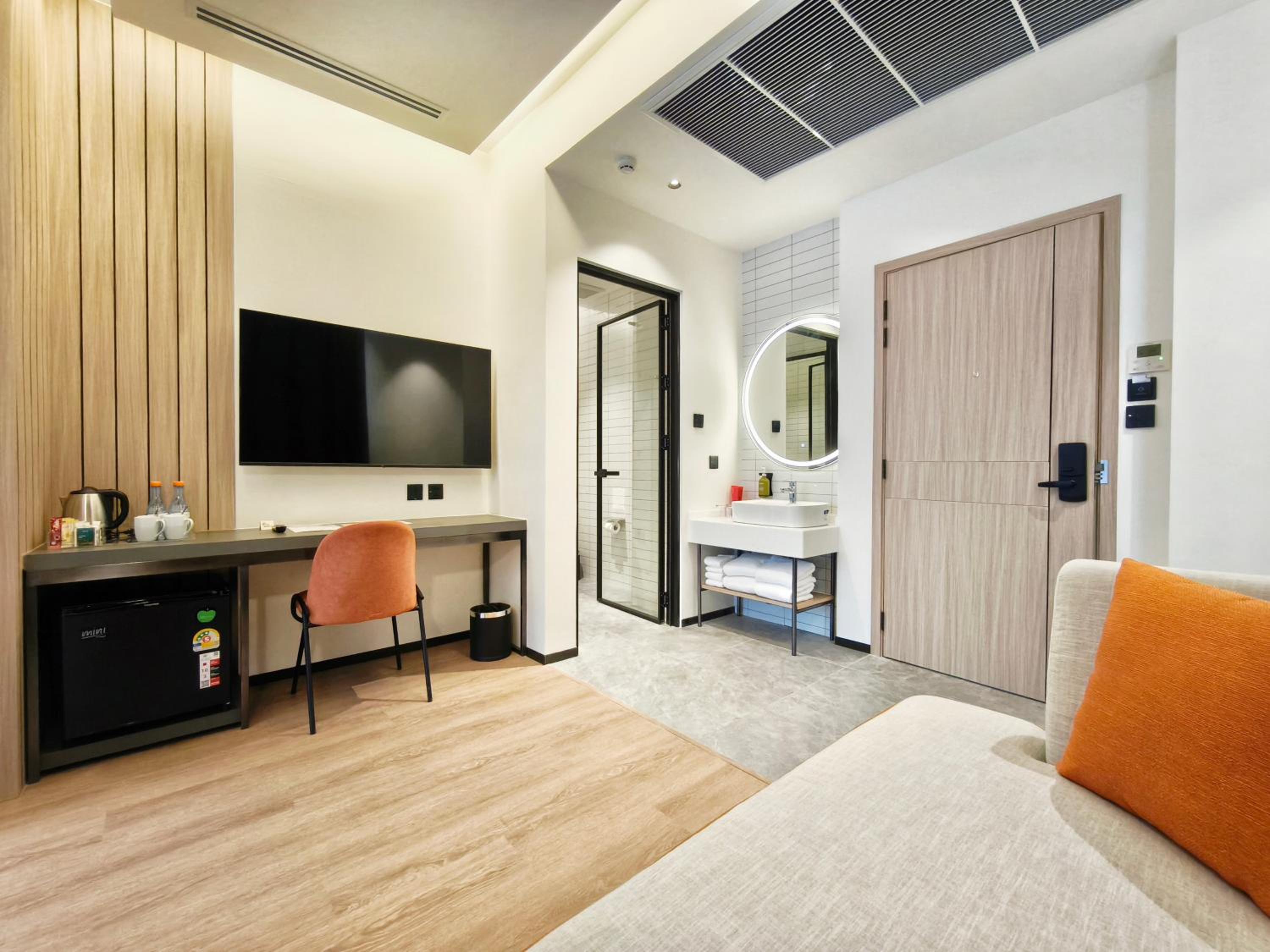  Family Suite with Bunk Bed photo 1