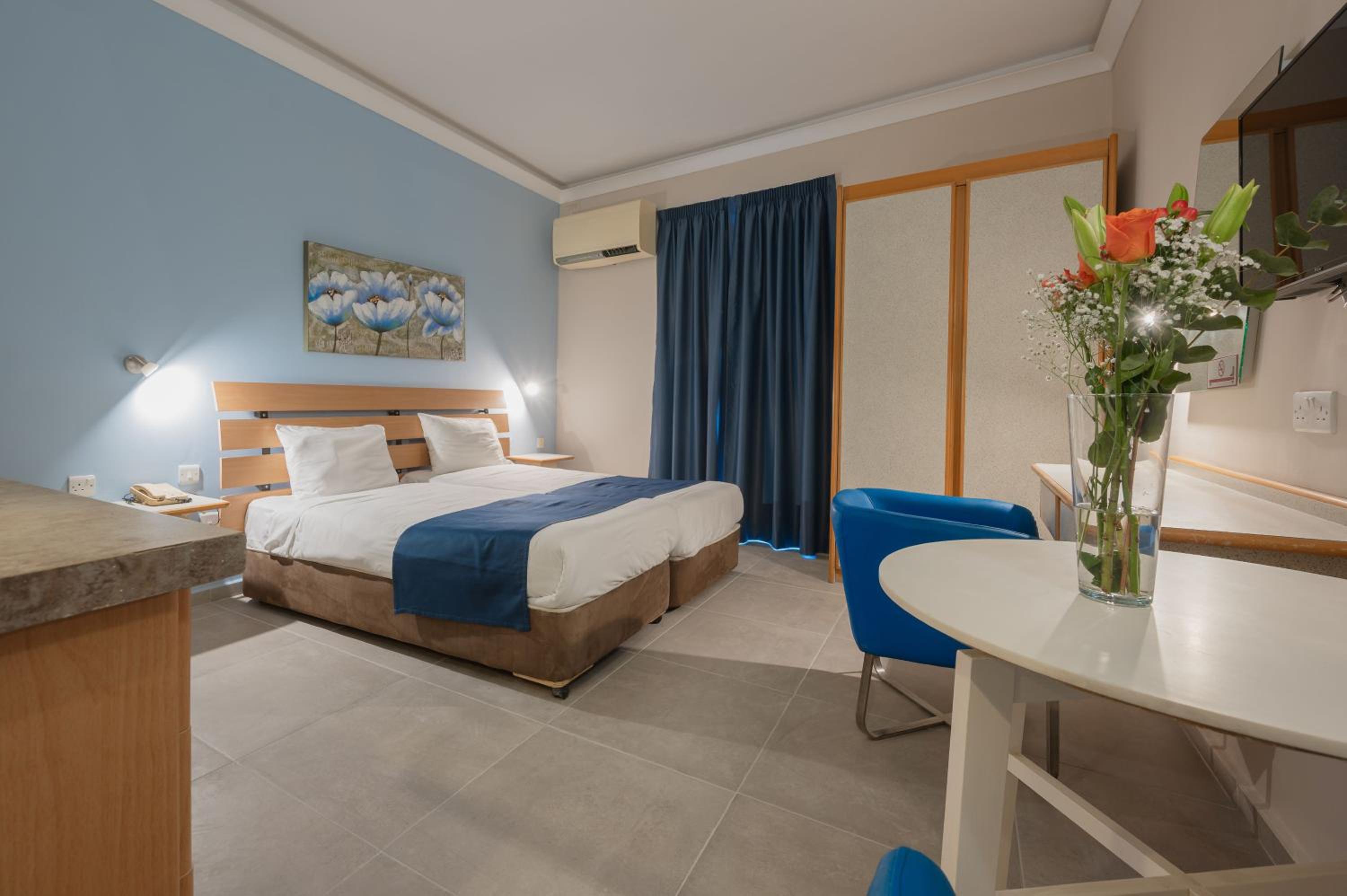 Twin Inland Room