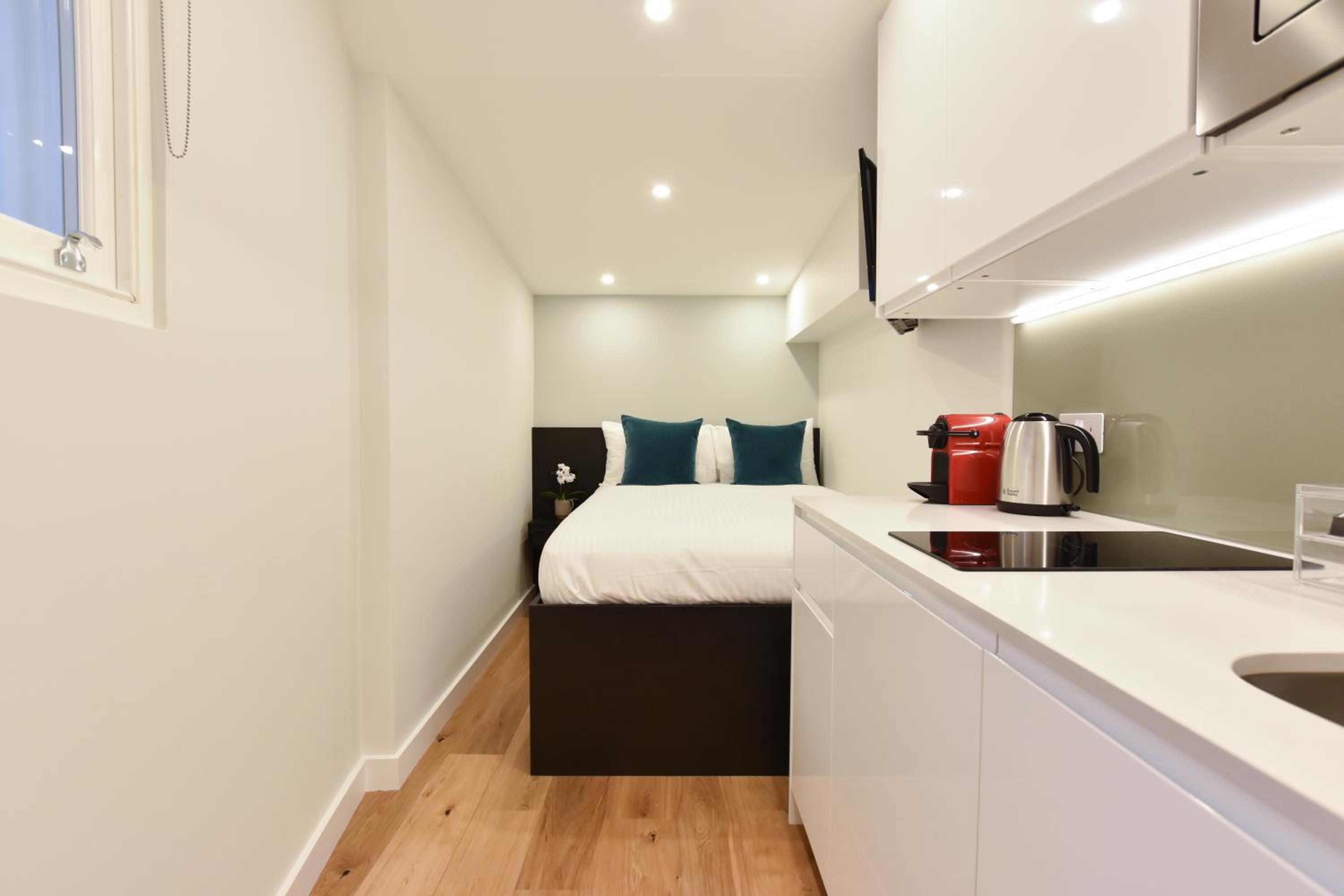 Lower Ground Floor Single Studio photo 3