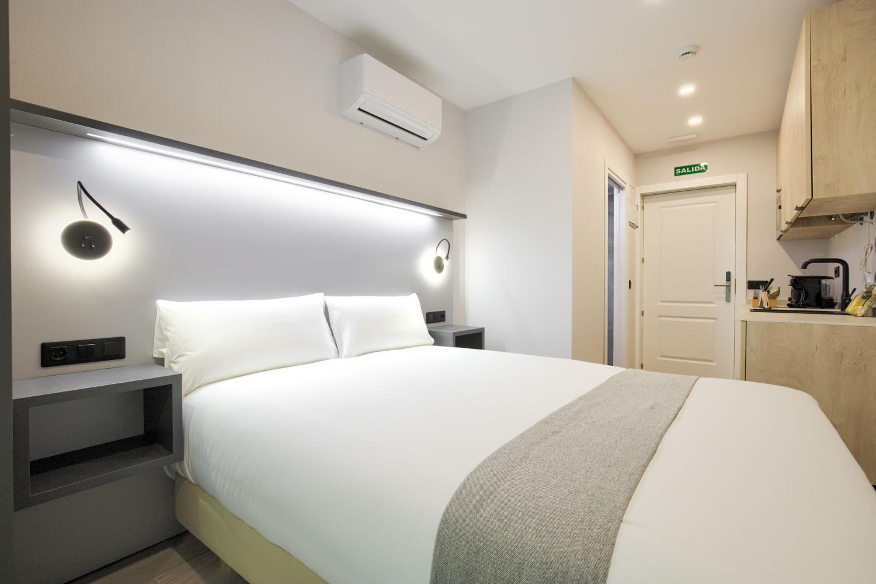 Small Double Room photo 3