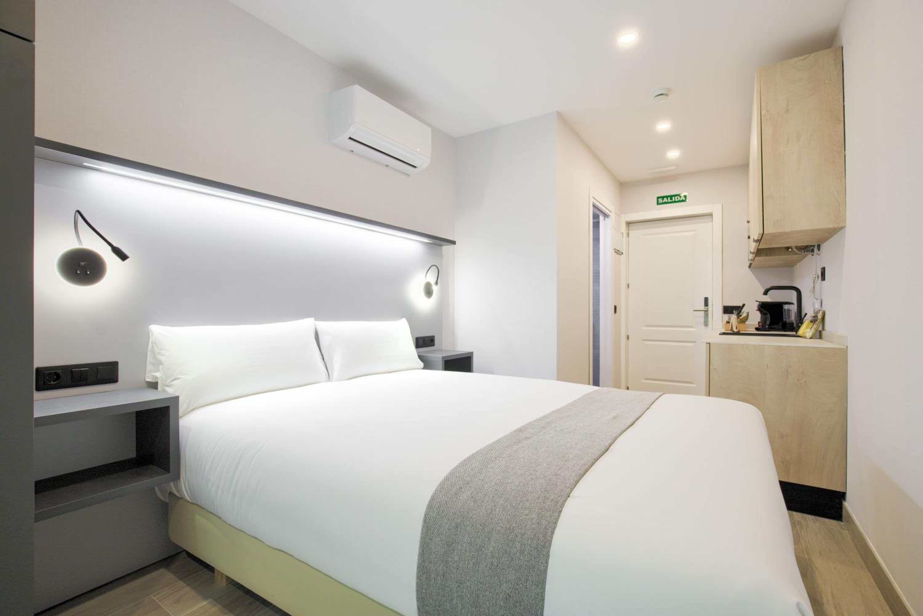 Small Double Room photo 2