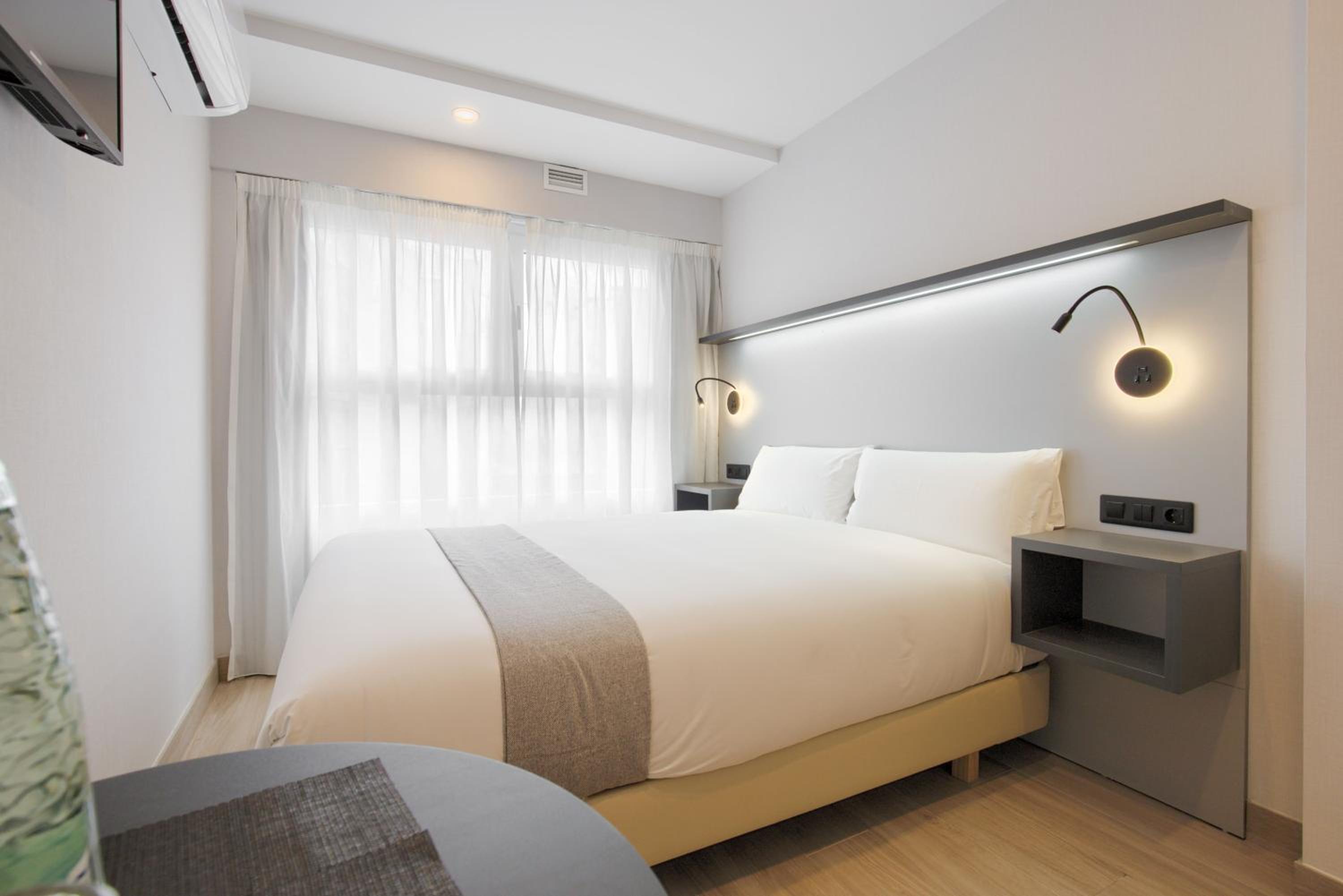 Small Double Room photo 2