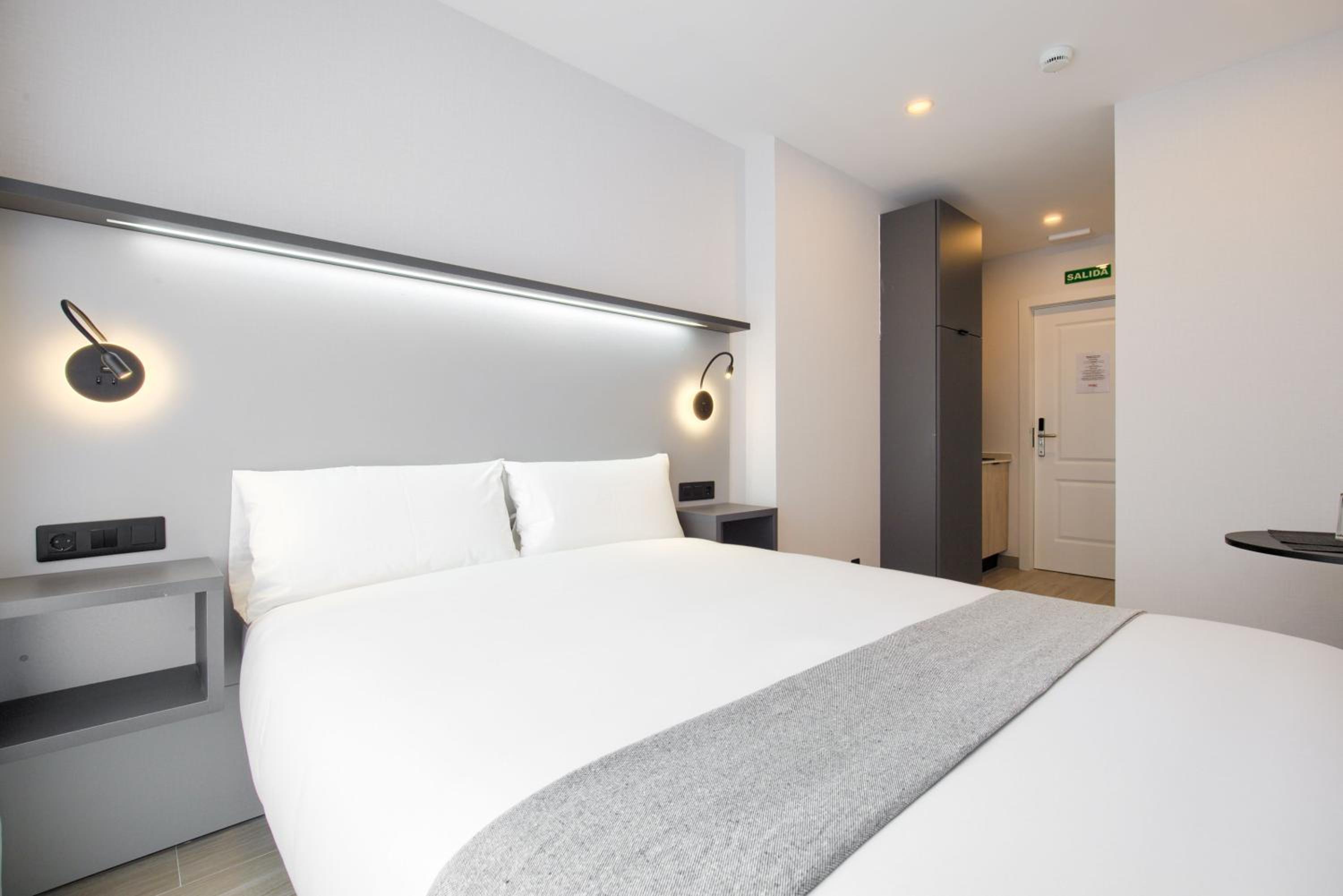 Small Double Room photo 1