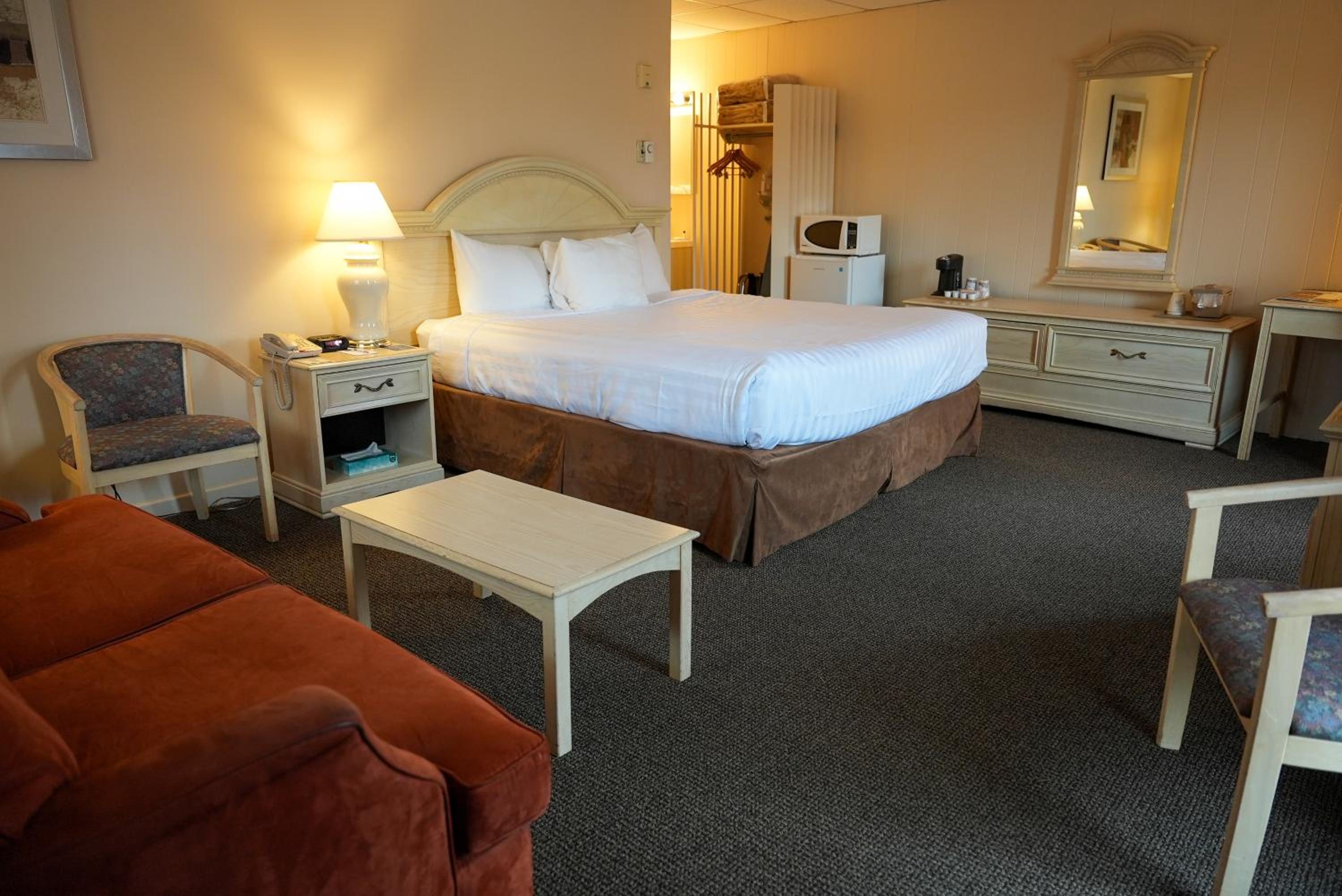 Two King Beds and Two Sofa Beds - Non-Smoking photo 1