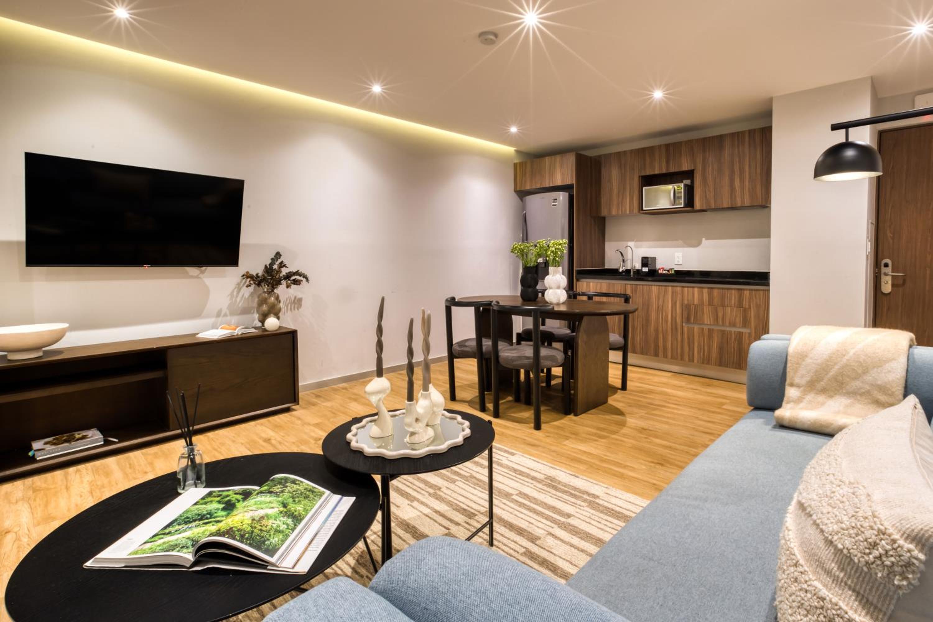 Superior Apartment with Balcony photo 3