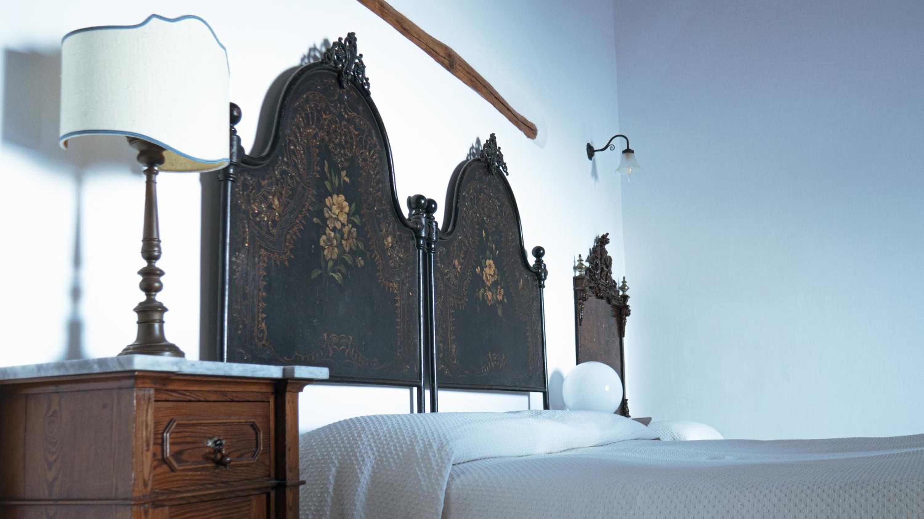 Deluxe Room - Photo 5