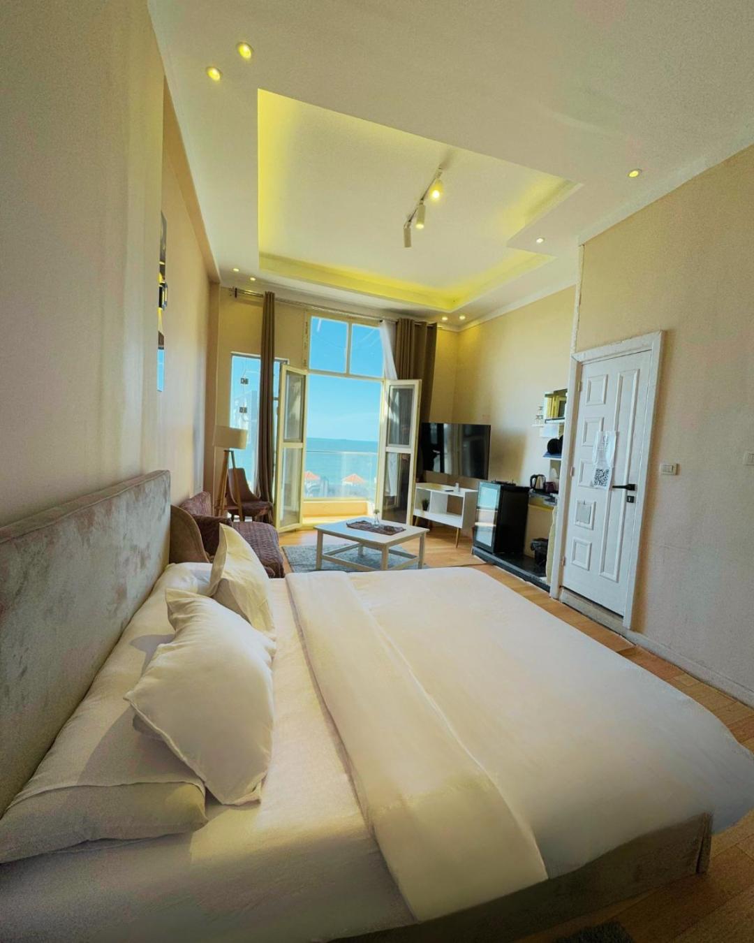 Suite with Balcony