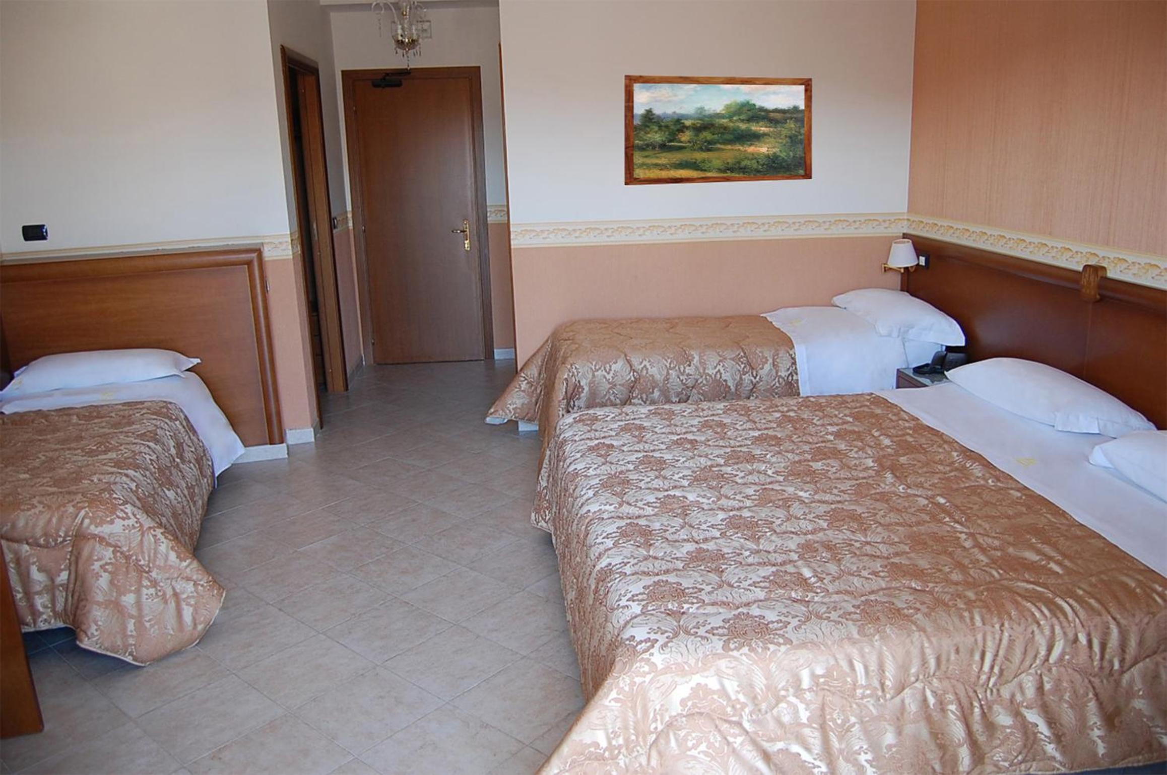 Classic Quadruple Room