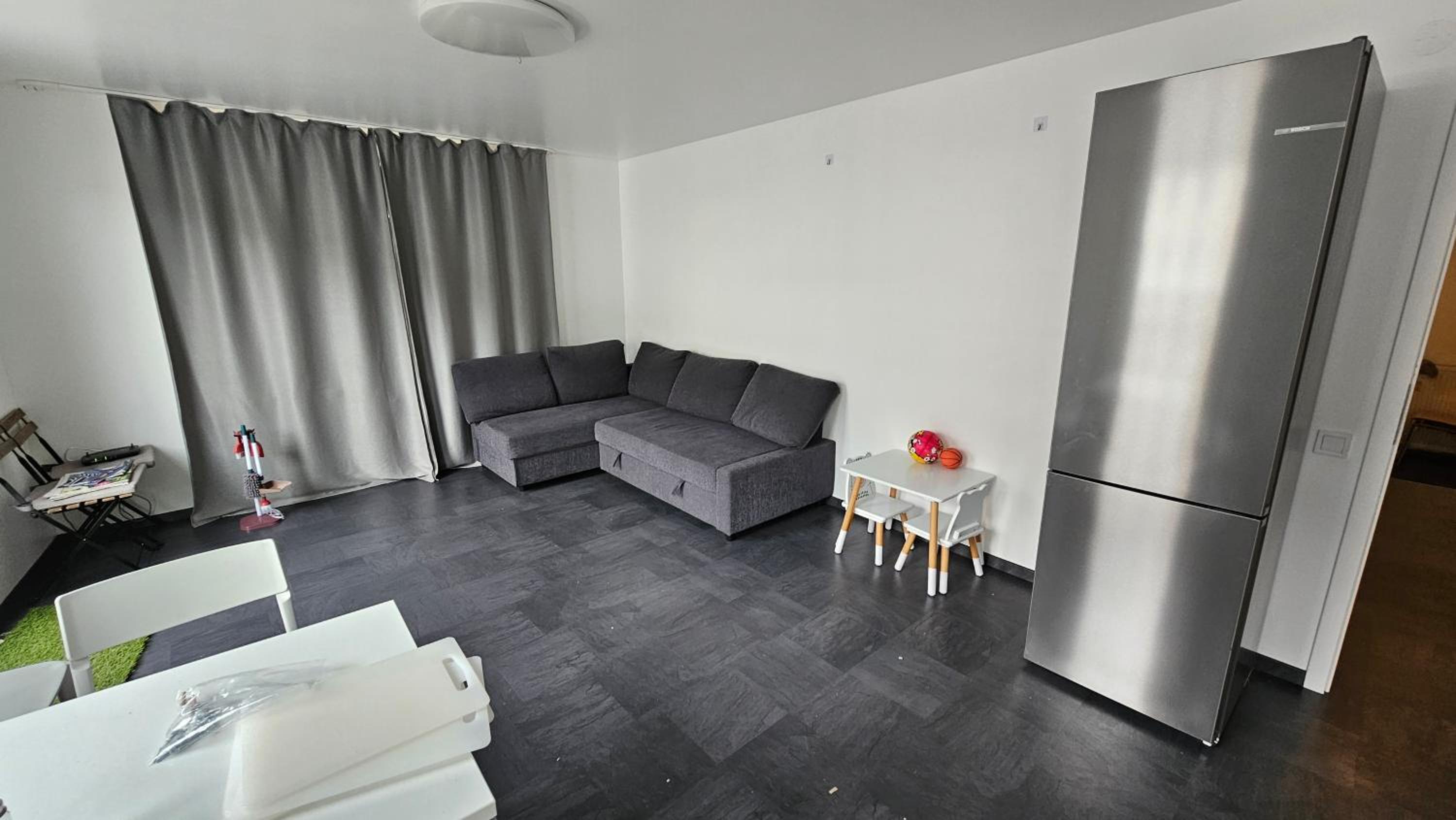 Two-Bedroom Apartment with Balcony photo 3