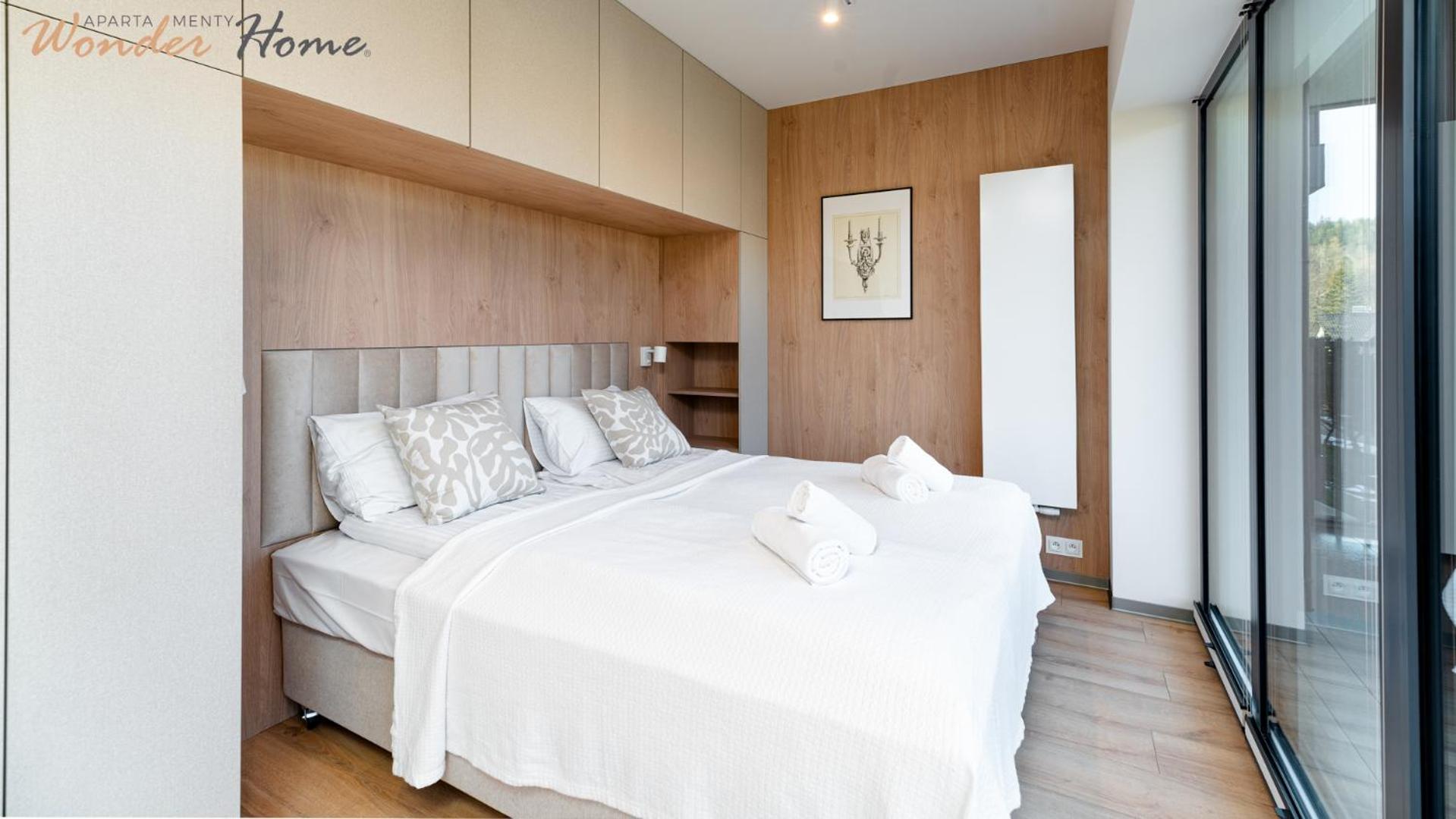 One-Bedroom Deluxe Apartment photo 2