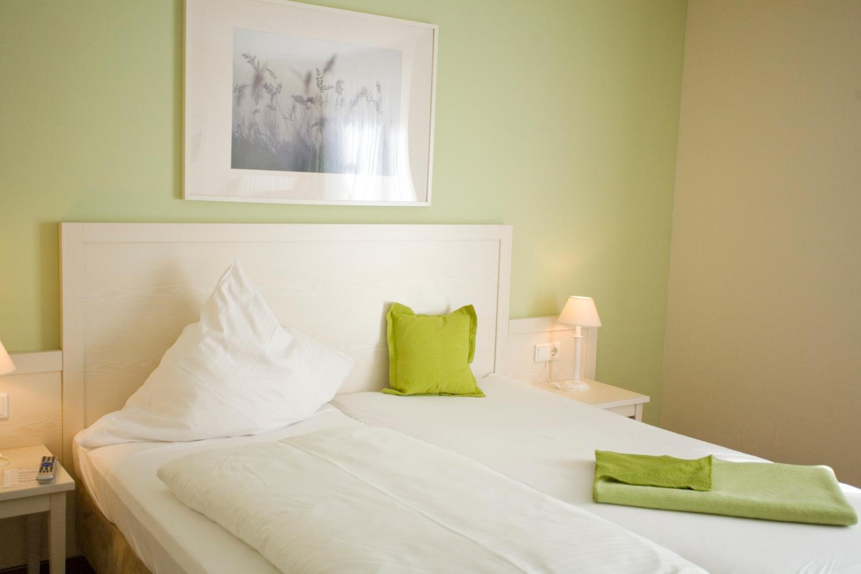 Standard Double Room - Photo 2