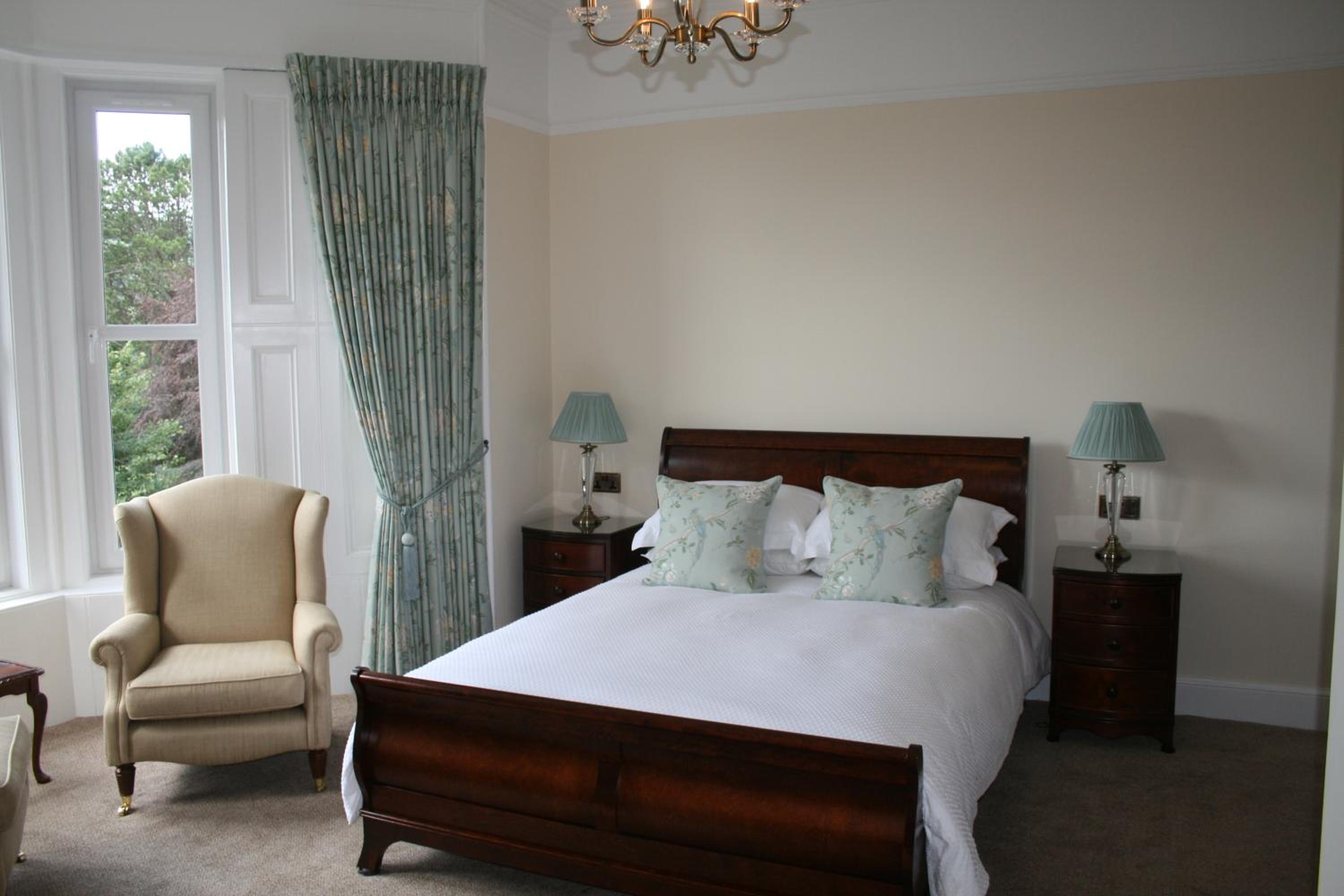 Deluxe King Room photo 1