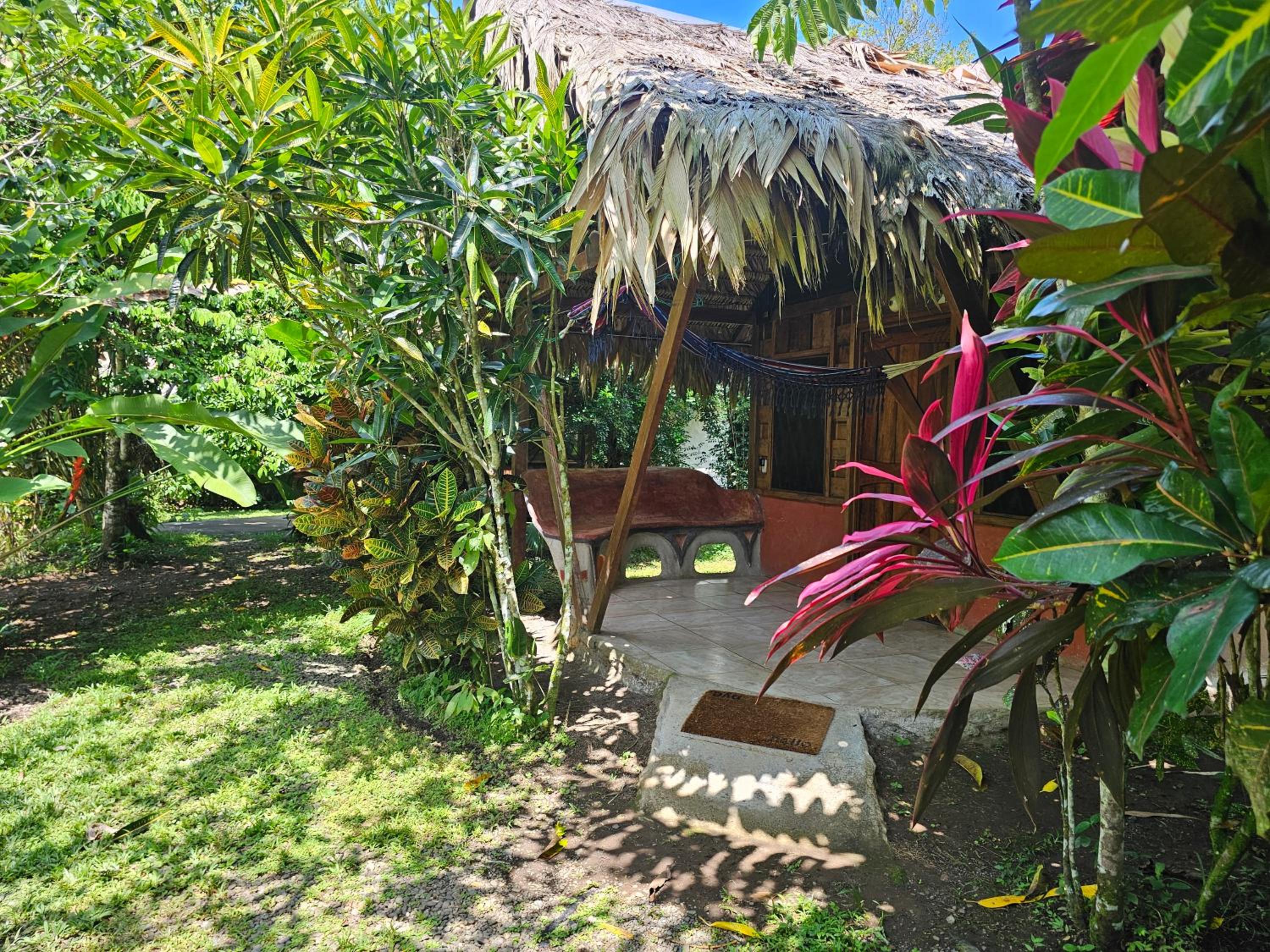 Bungalow with Garden View photo 3