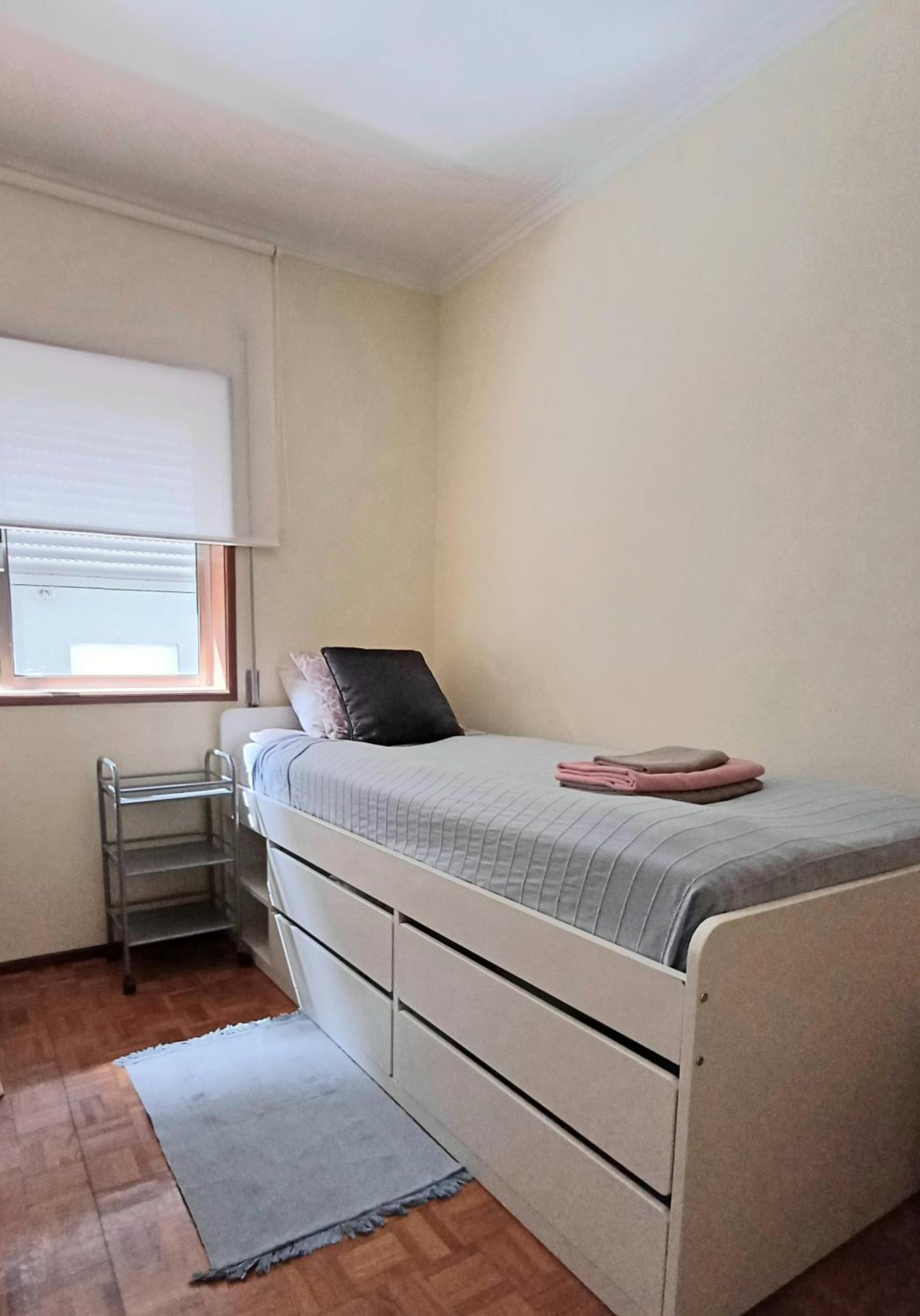 Standard Single Room with Shared Bathroom