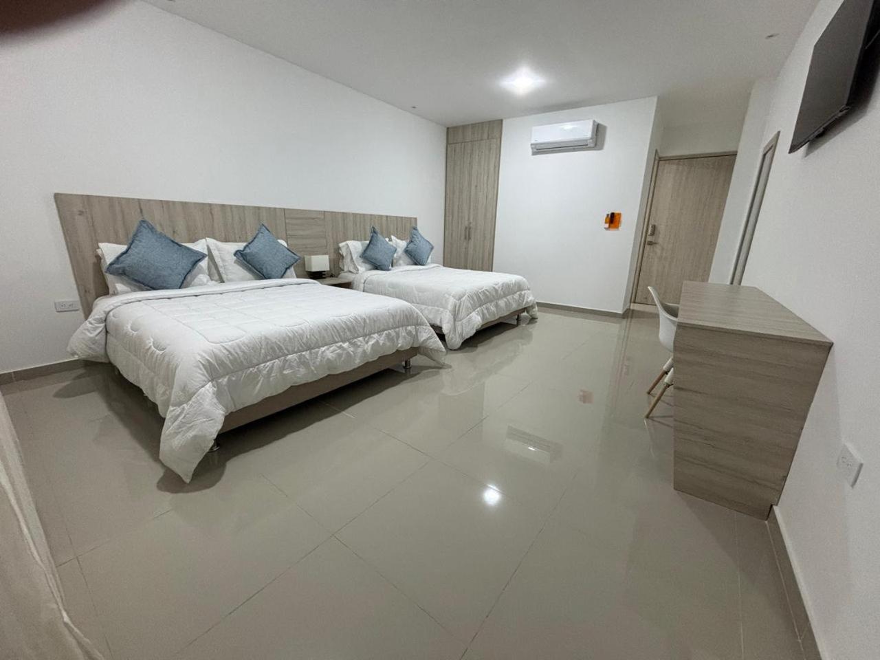 Standard Twin Room with Garden View photo 3