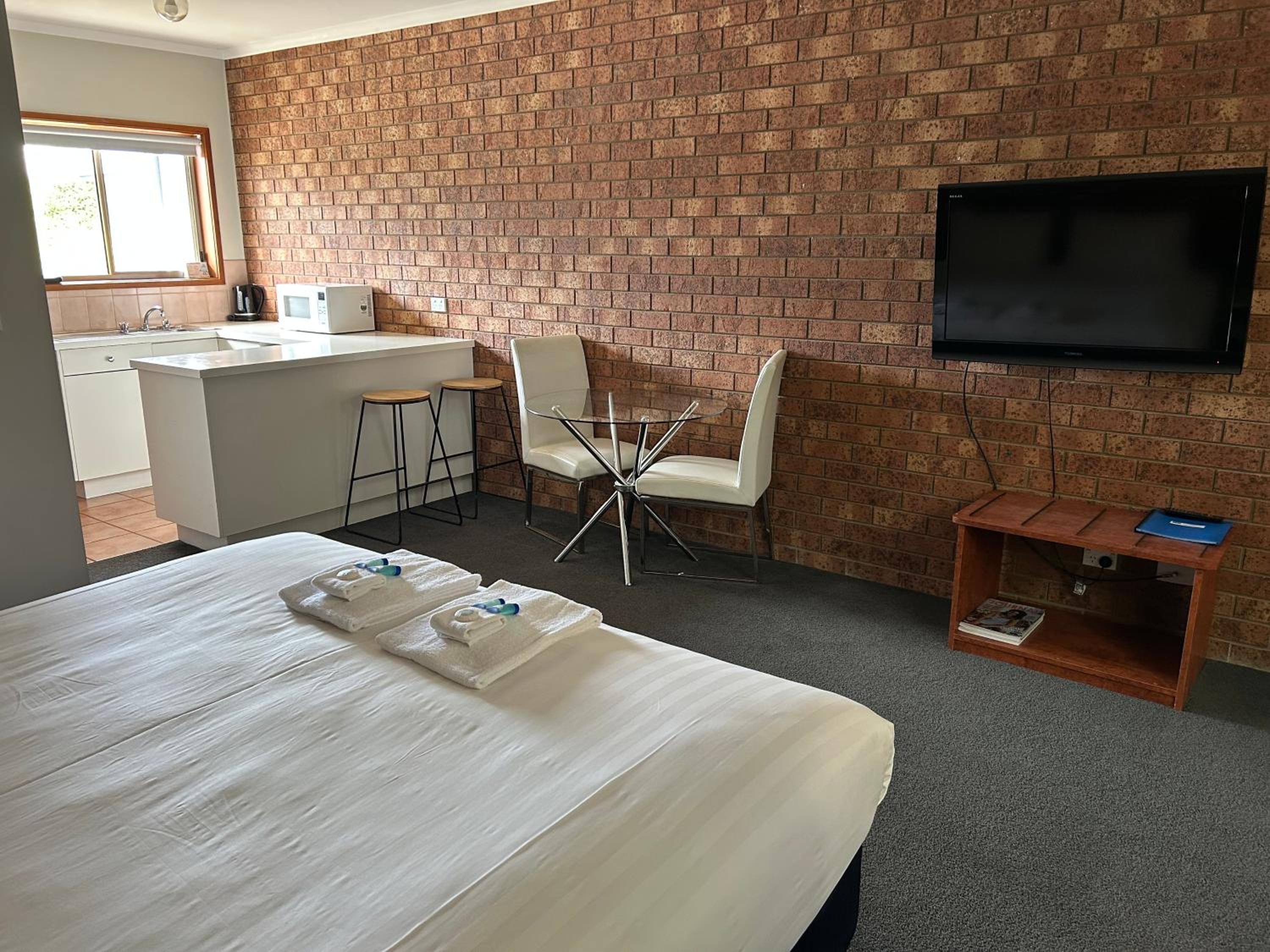 Double or Twin Room photo 3