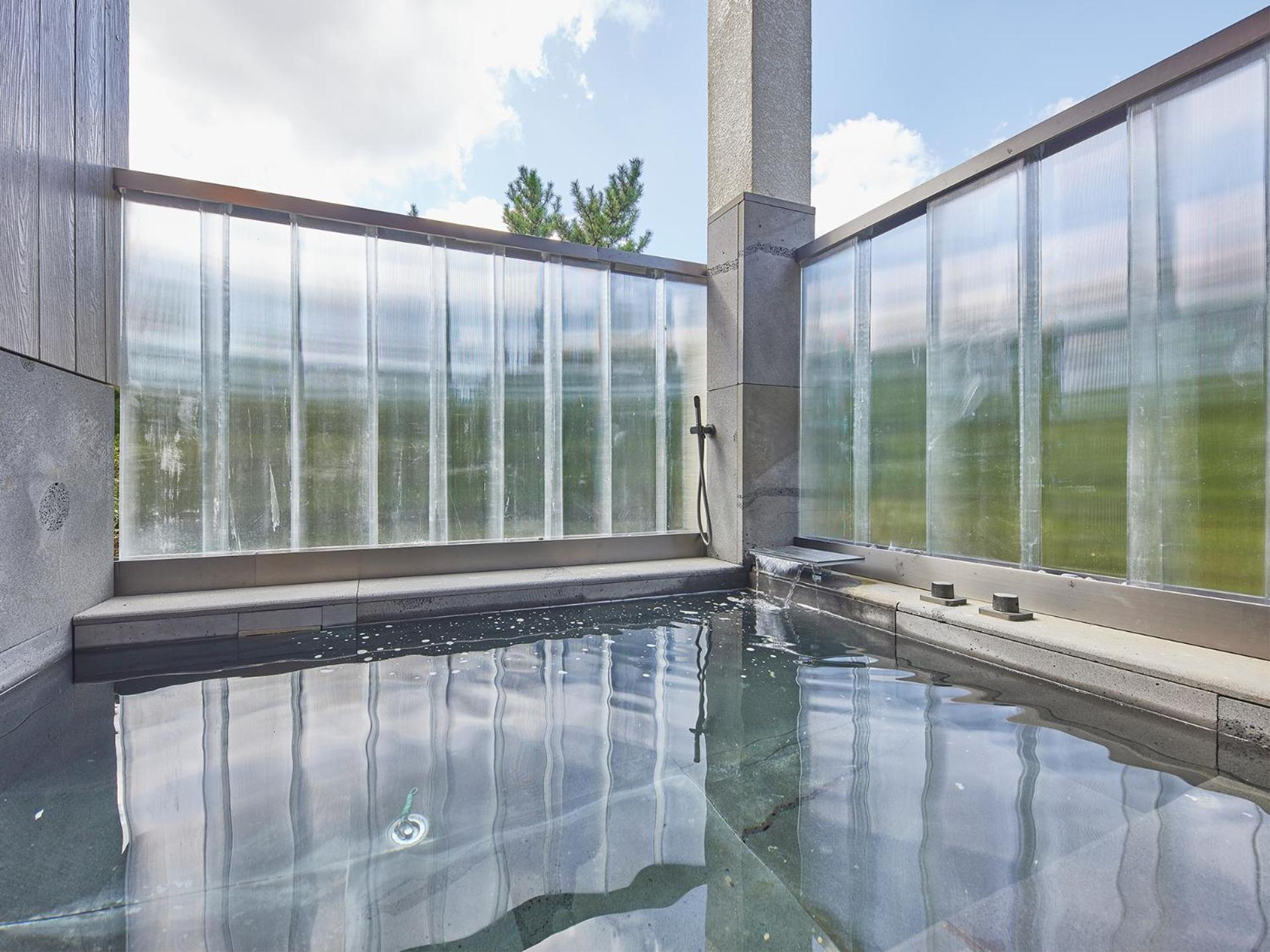 [24hr stay, 12pm Check-in & check-out] Hill Amber Twin with Private Jacuzzi - Photo 8
