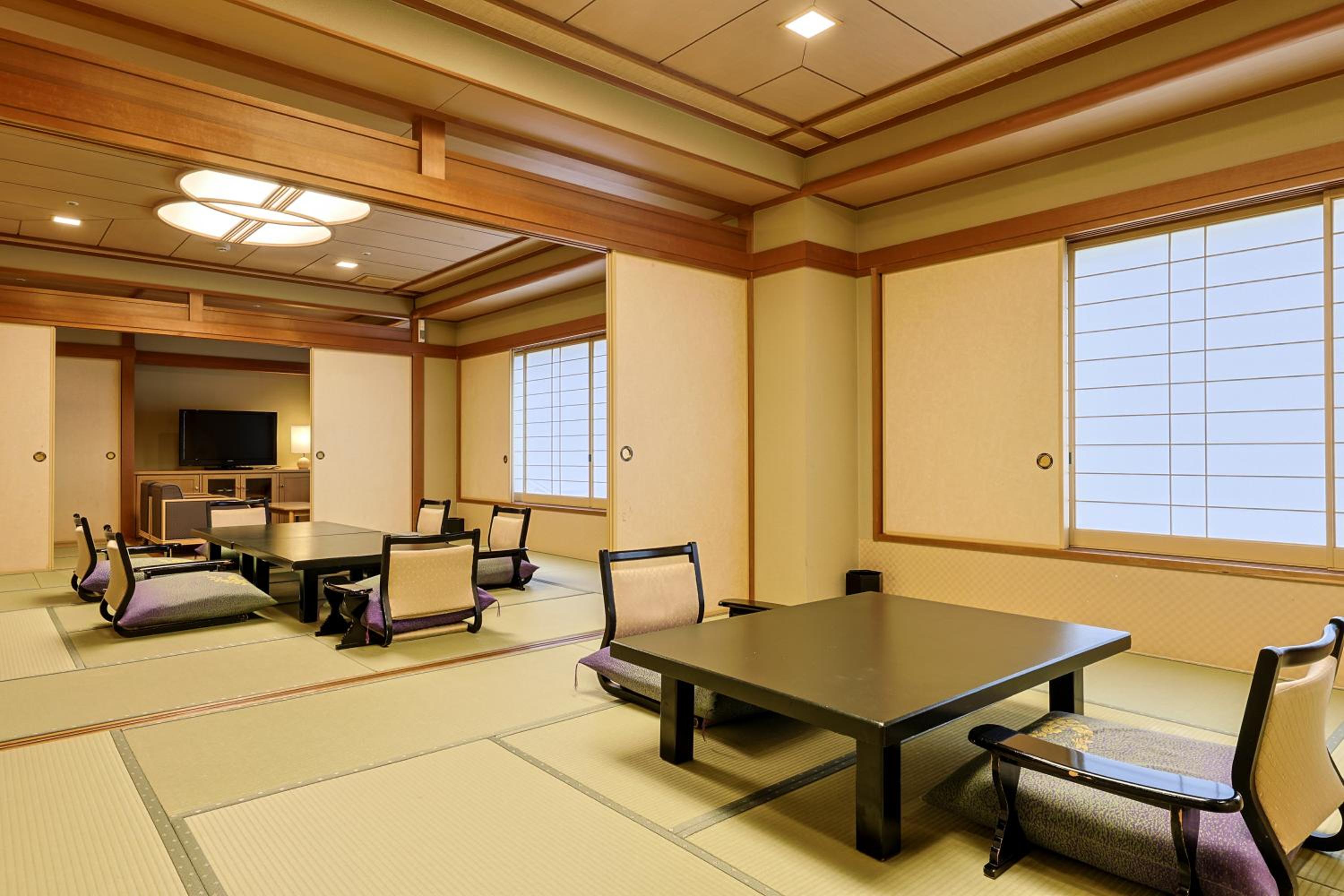 [Tenryokaku] Japanese Suite with Buffet Dinner- Non-Smoking - Photo 5