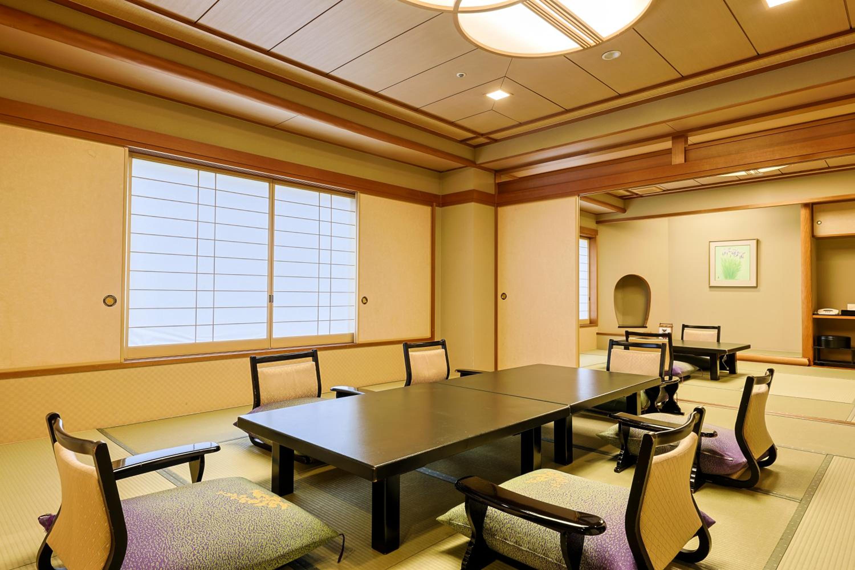 [Tenryokaku] Japanese Suite with Buffet Dinner- Non-Smoking - Photo 4