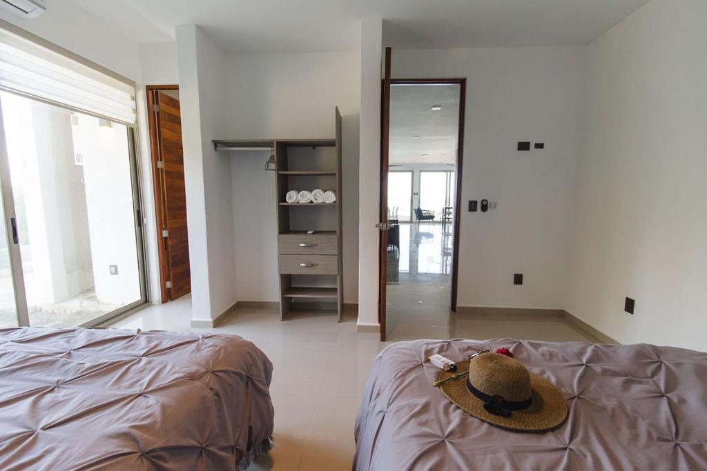 One-Bedroom Apartment with Garden