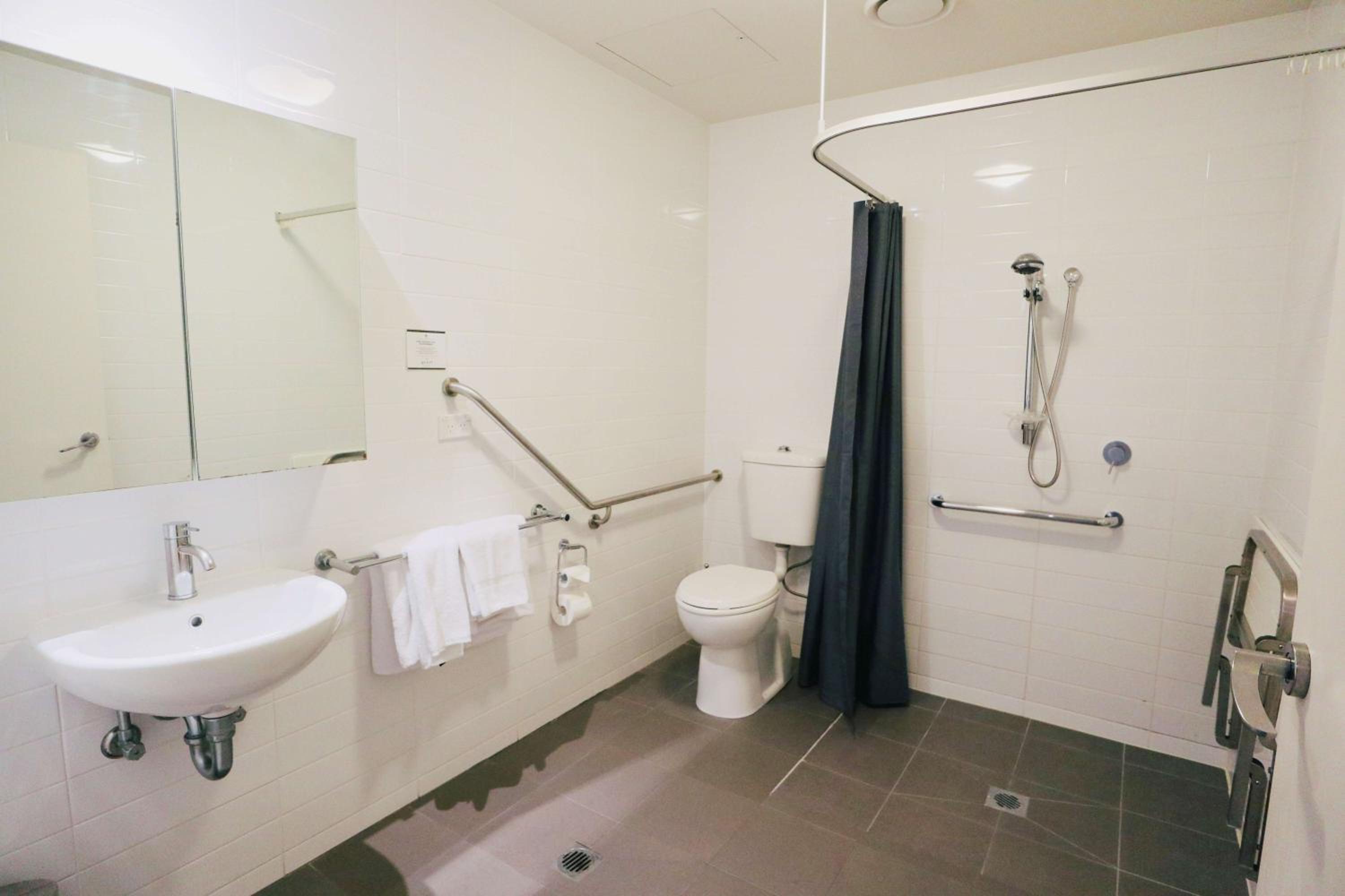 Apartment - Disability Access photo 3