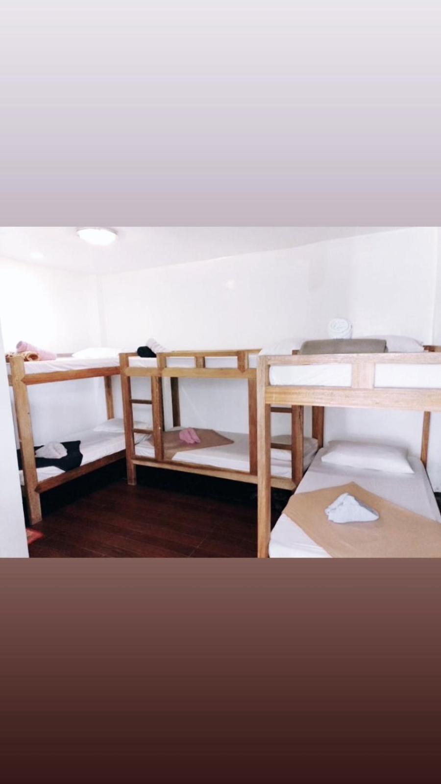 6-Bed Mixed Dormitory Room photo 2