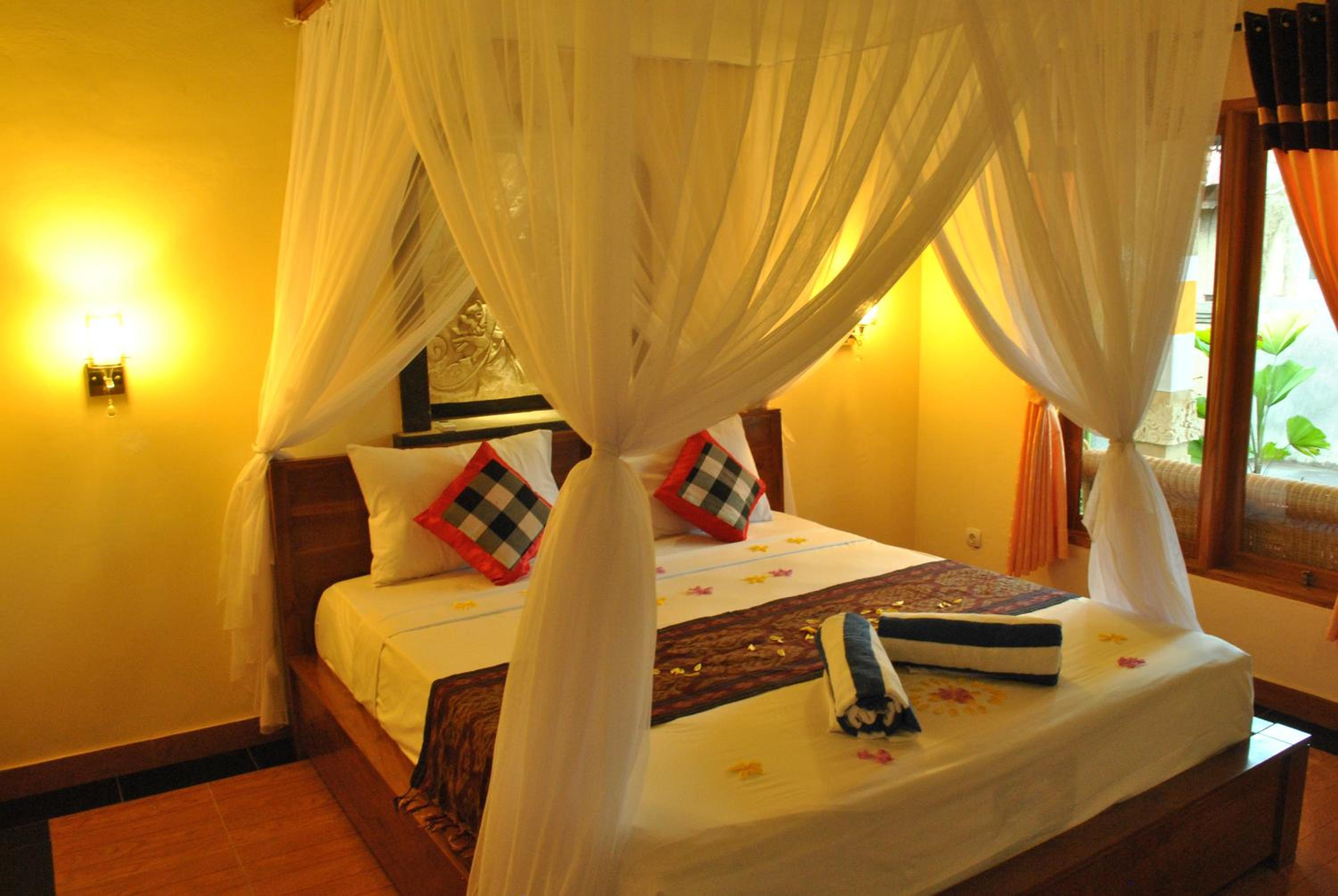 Deluxe Double or Twin Room - Photo 11
