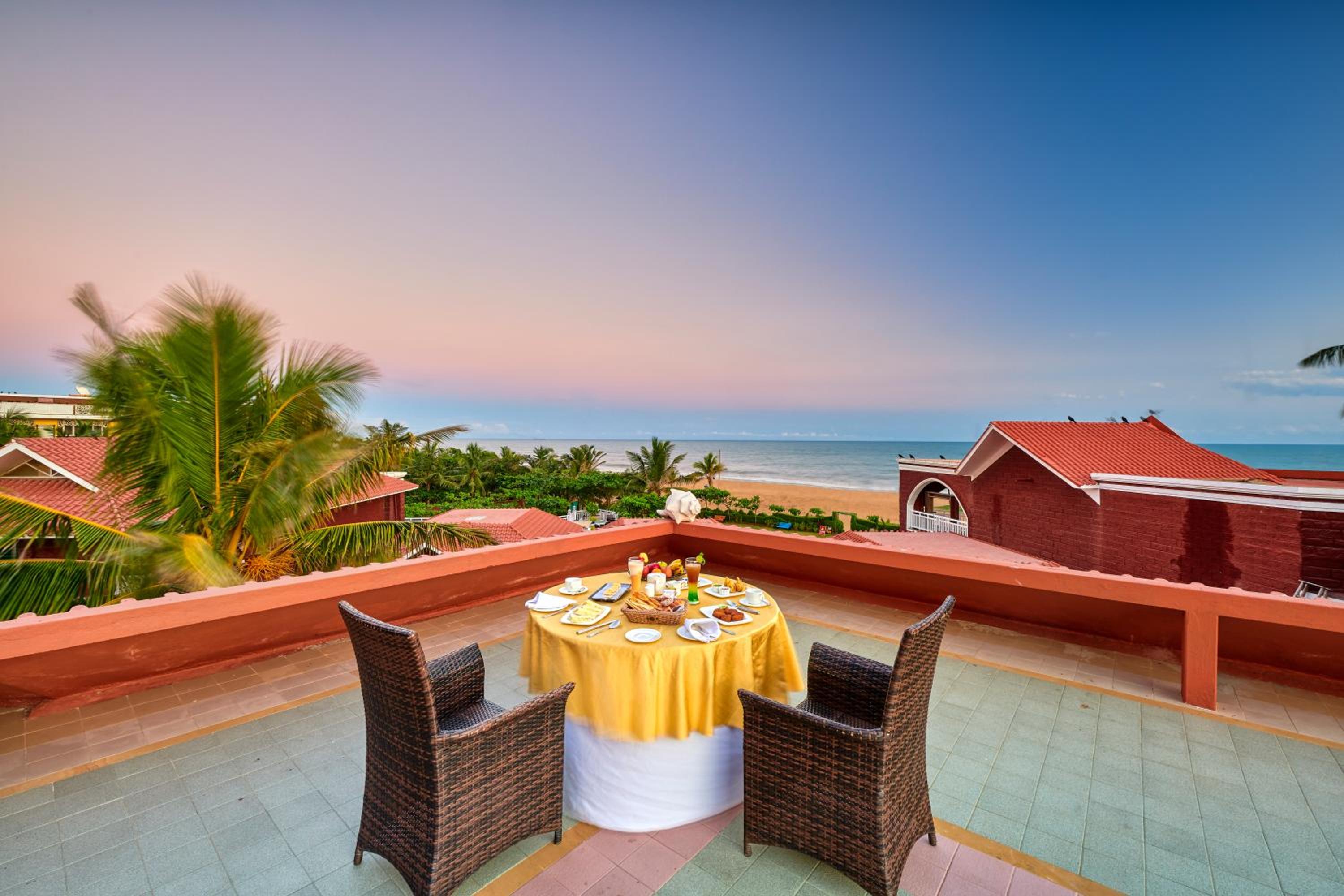 Sea View Cottage - - 10% Discount on Foods & Soft Beverages* | 15% Discounts on Laundry Services* | INR 500 spa credit during your stay on selective Massage services. TnC Apply.* | Free Mini-bar - 2 cans of soft Beverages (Once on Arrival)