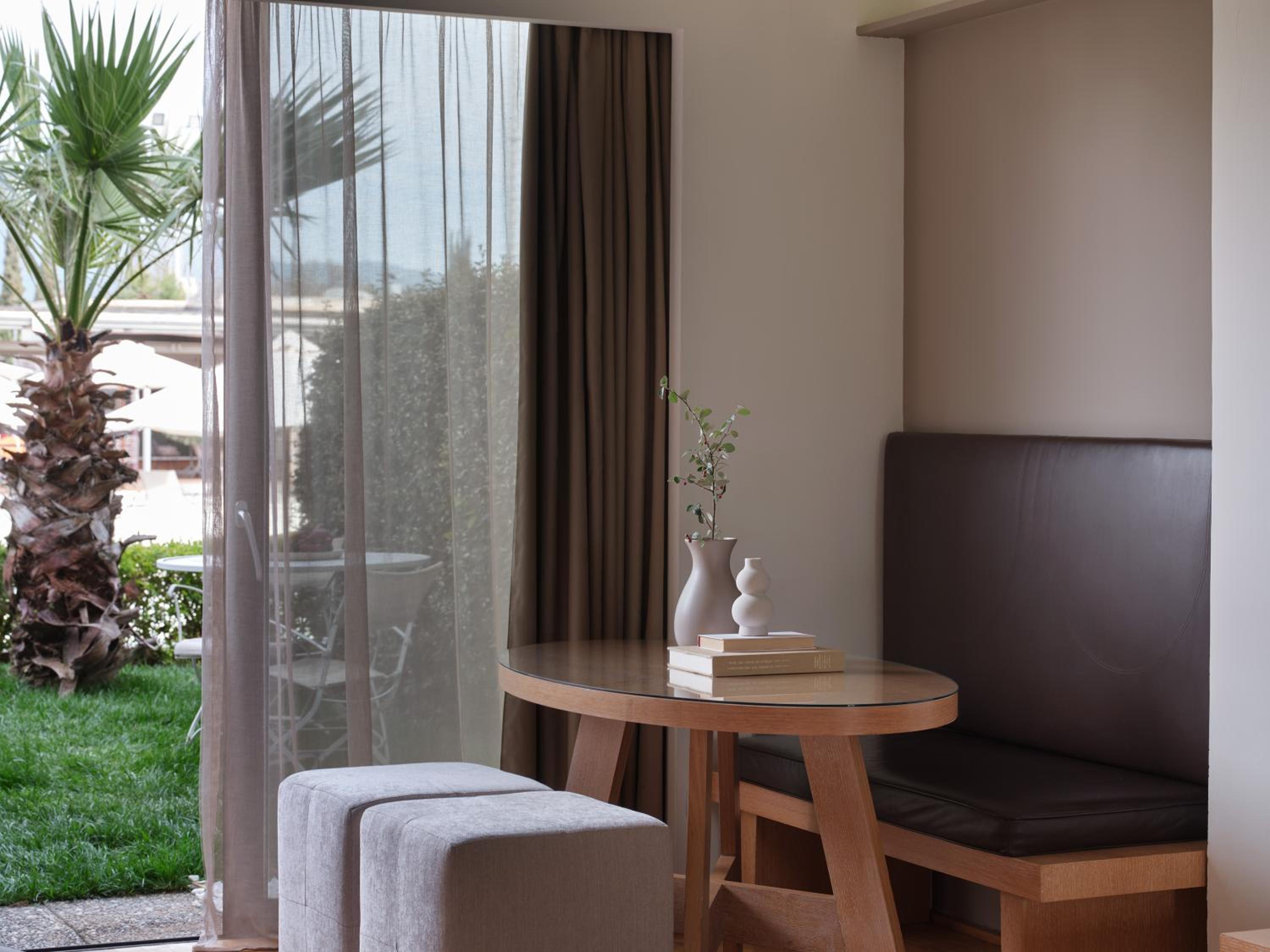 Junior Suite with Garden View photo 2