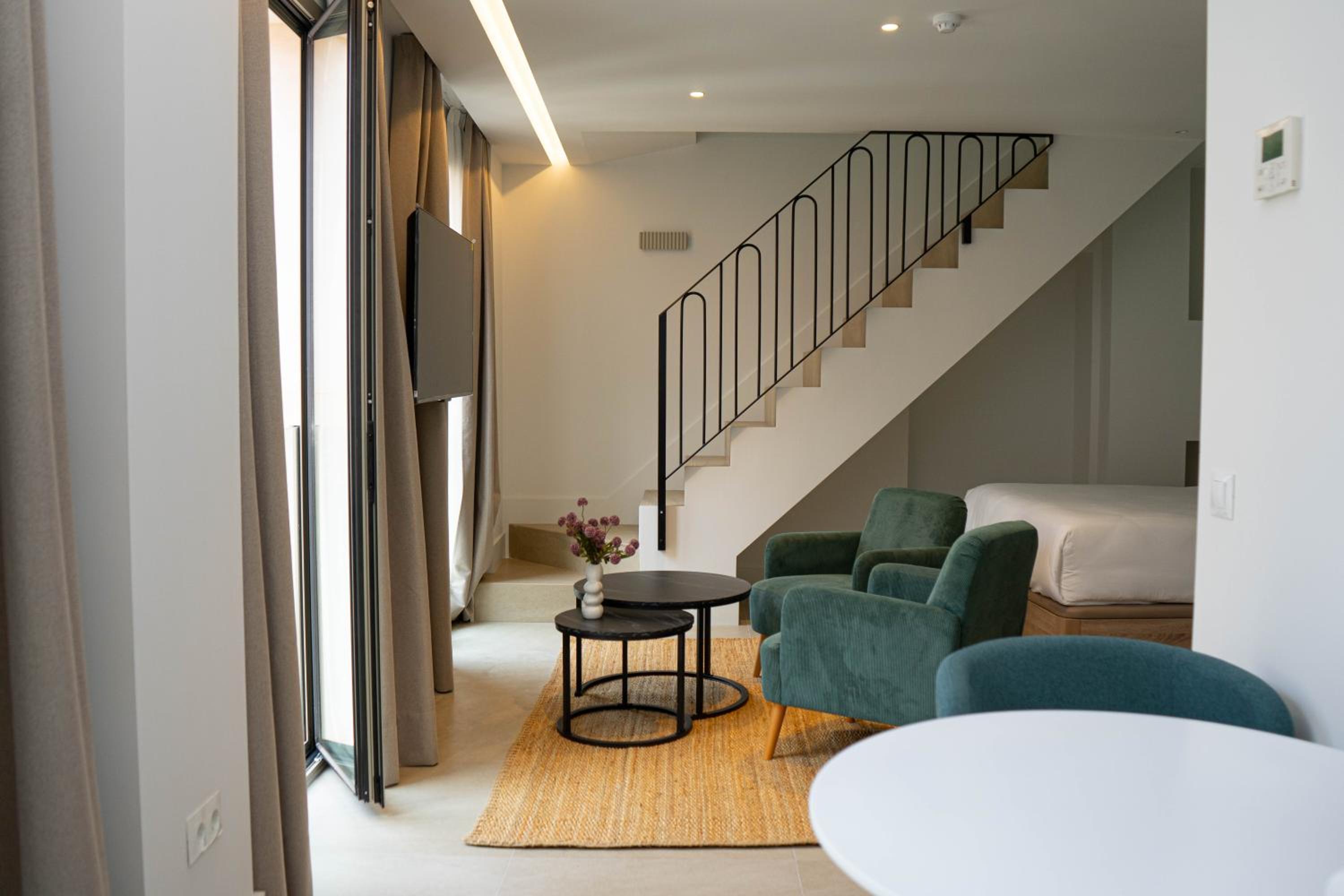 Deluxe Apartment