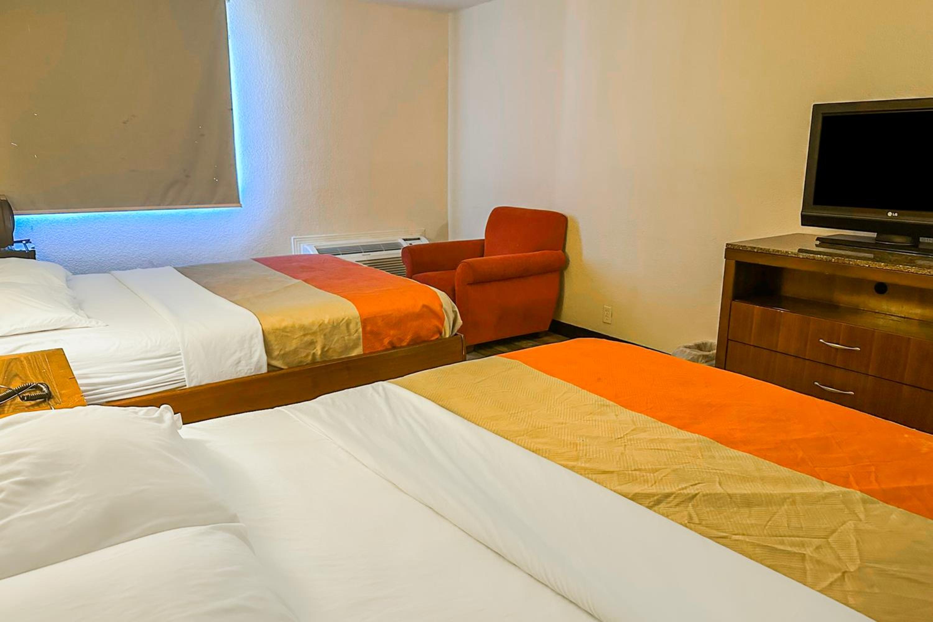 2 Full Bed Smoking - Photo 6