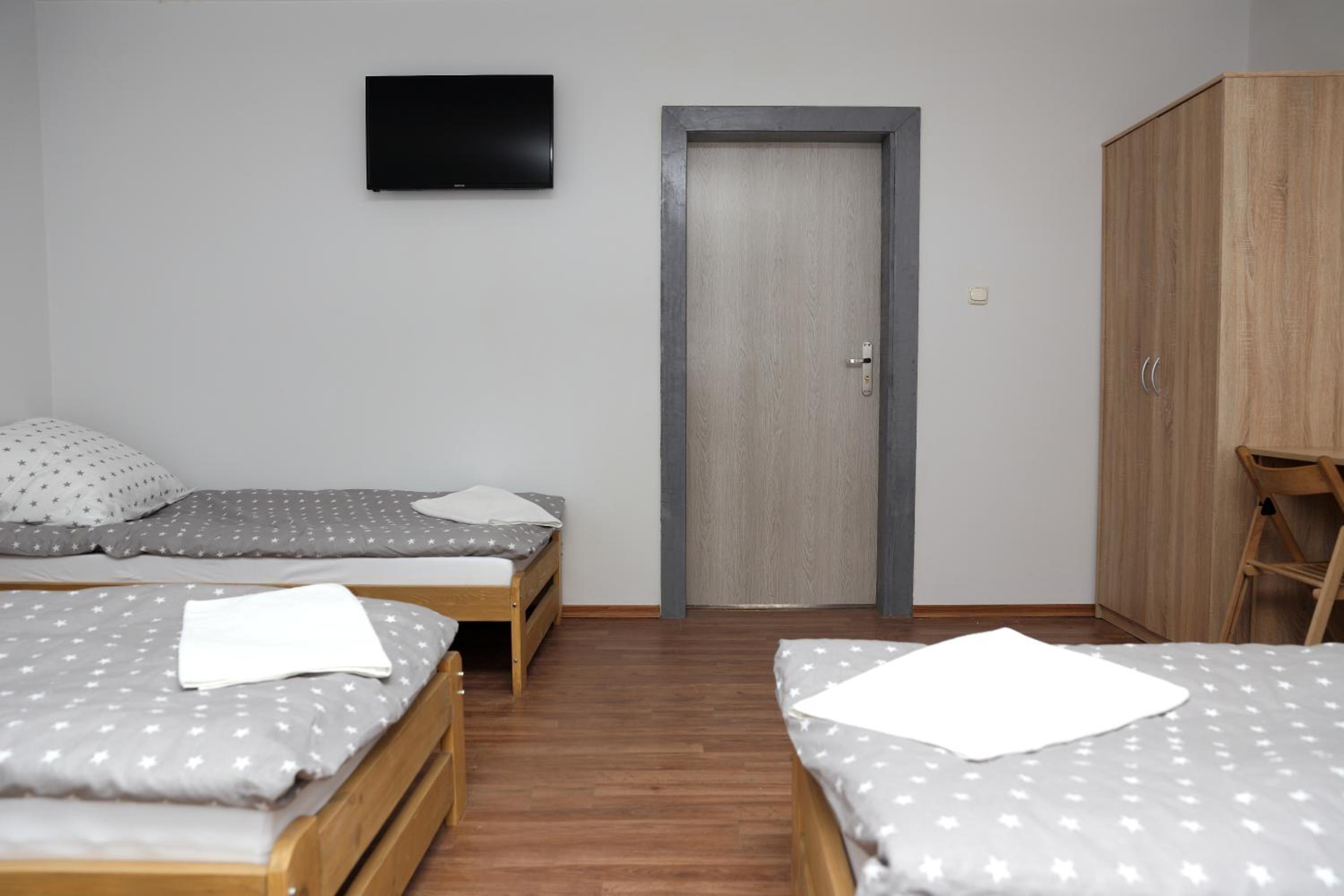 Single Bed in Mixed Dormitory Room photo 1