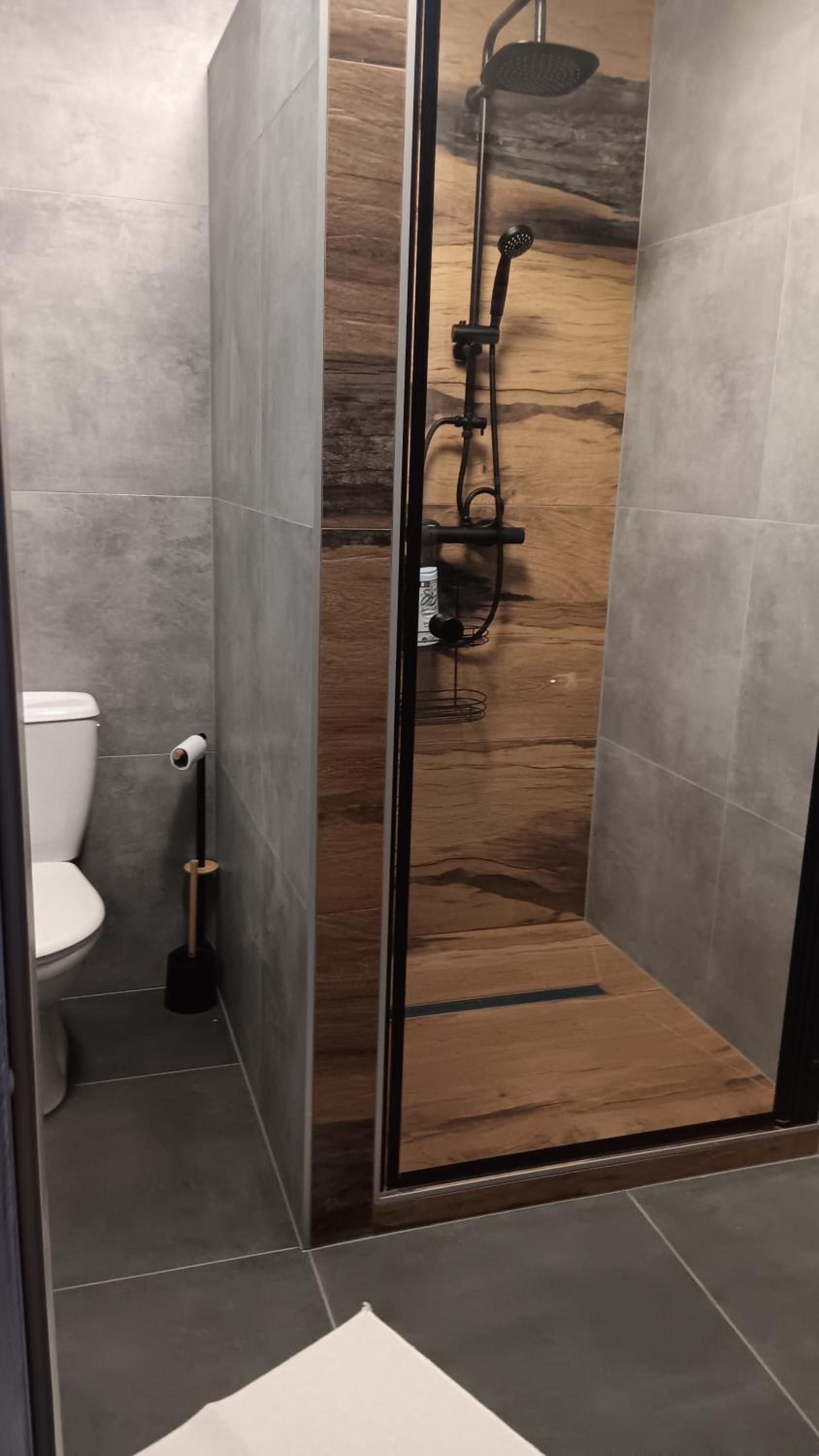 Deluxe Double or Twin Room photo 3