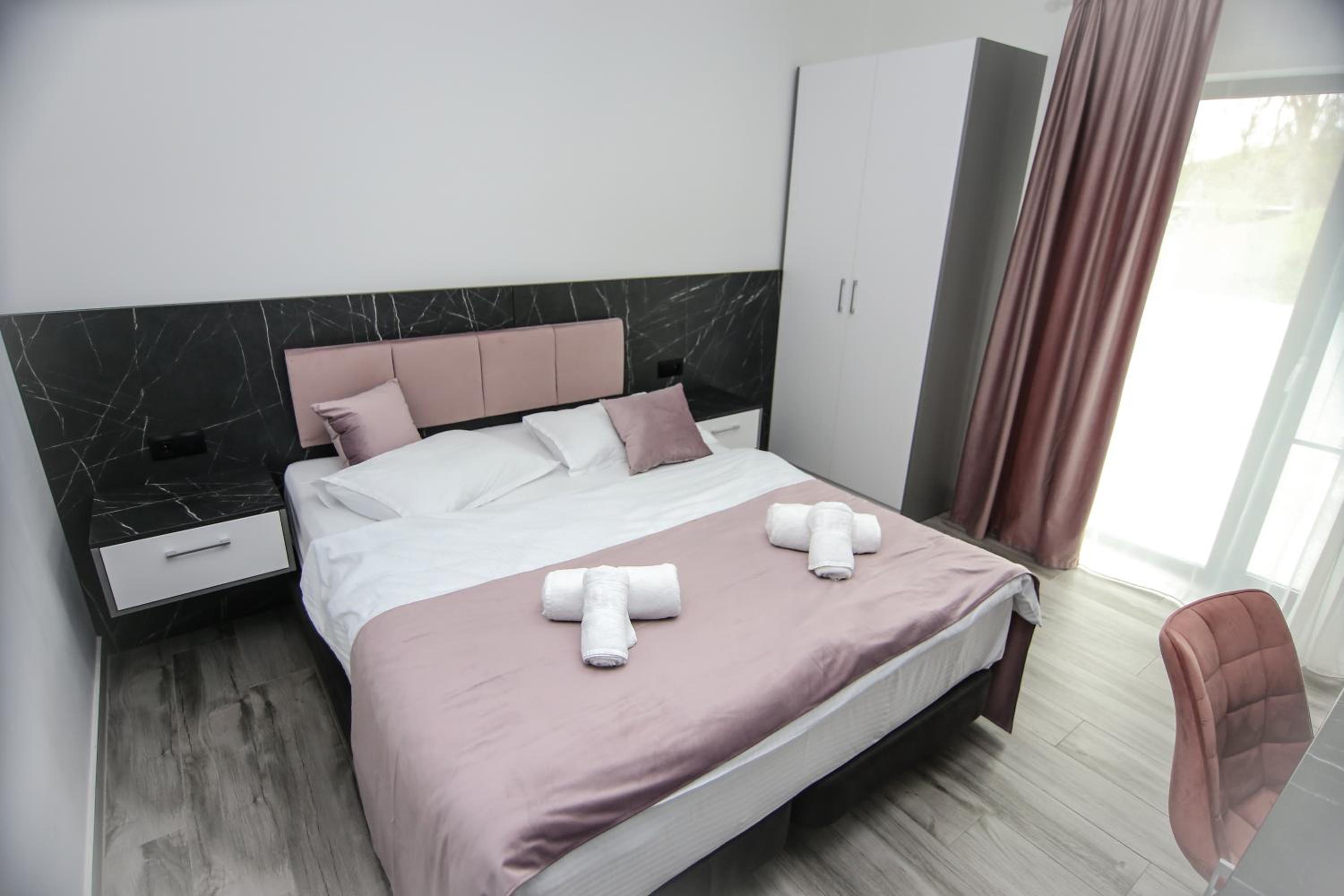 King Room with Spa Bath