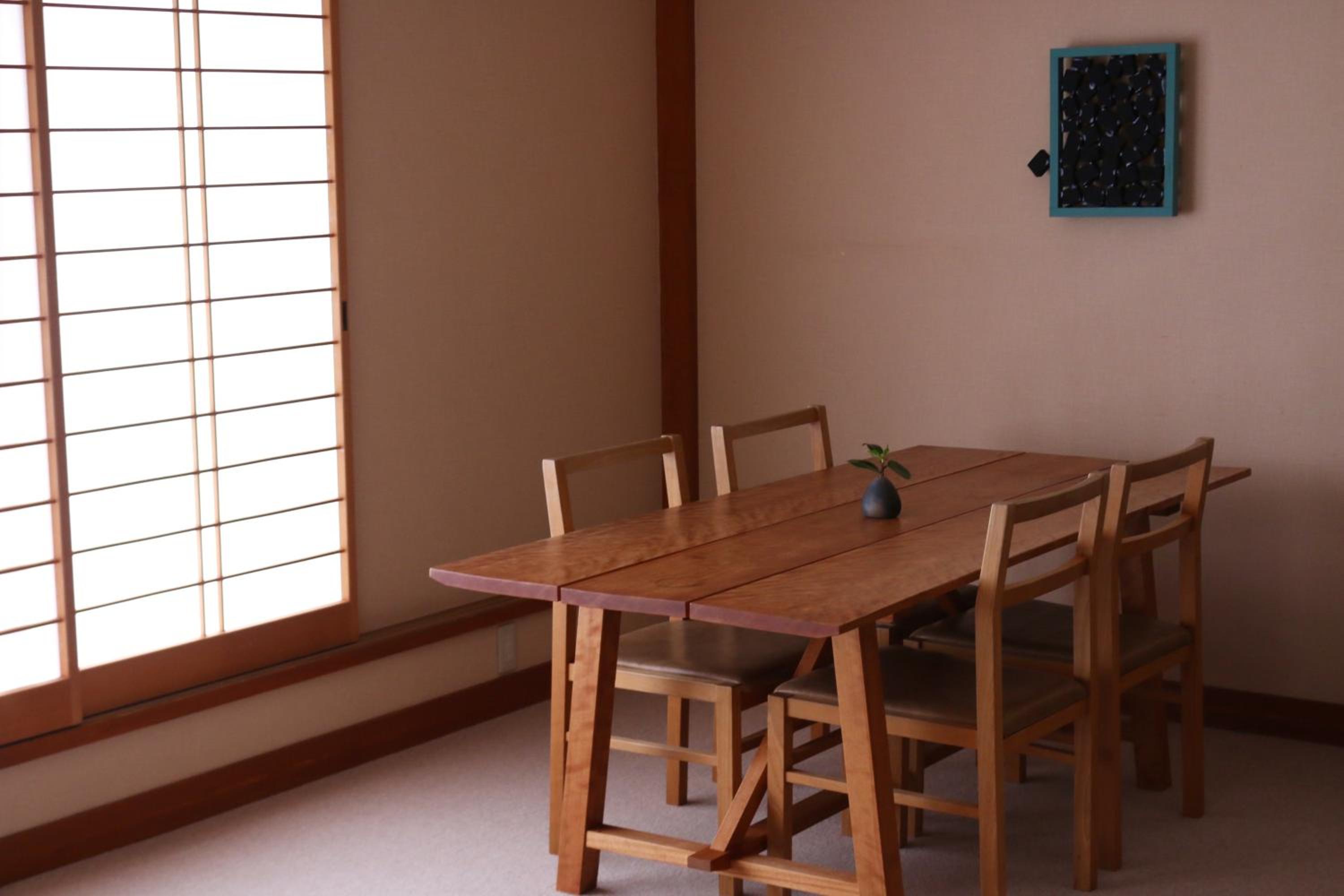 Japanese-Style Standard Room with Shared Bathroom - Photo 2