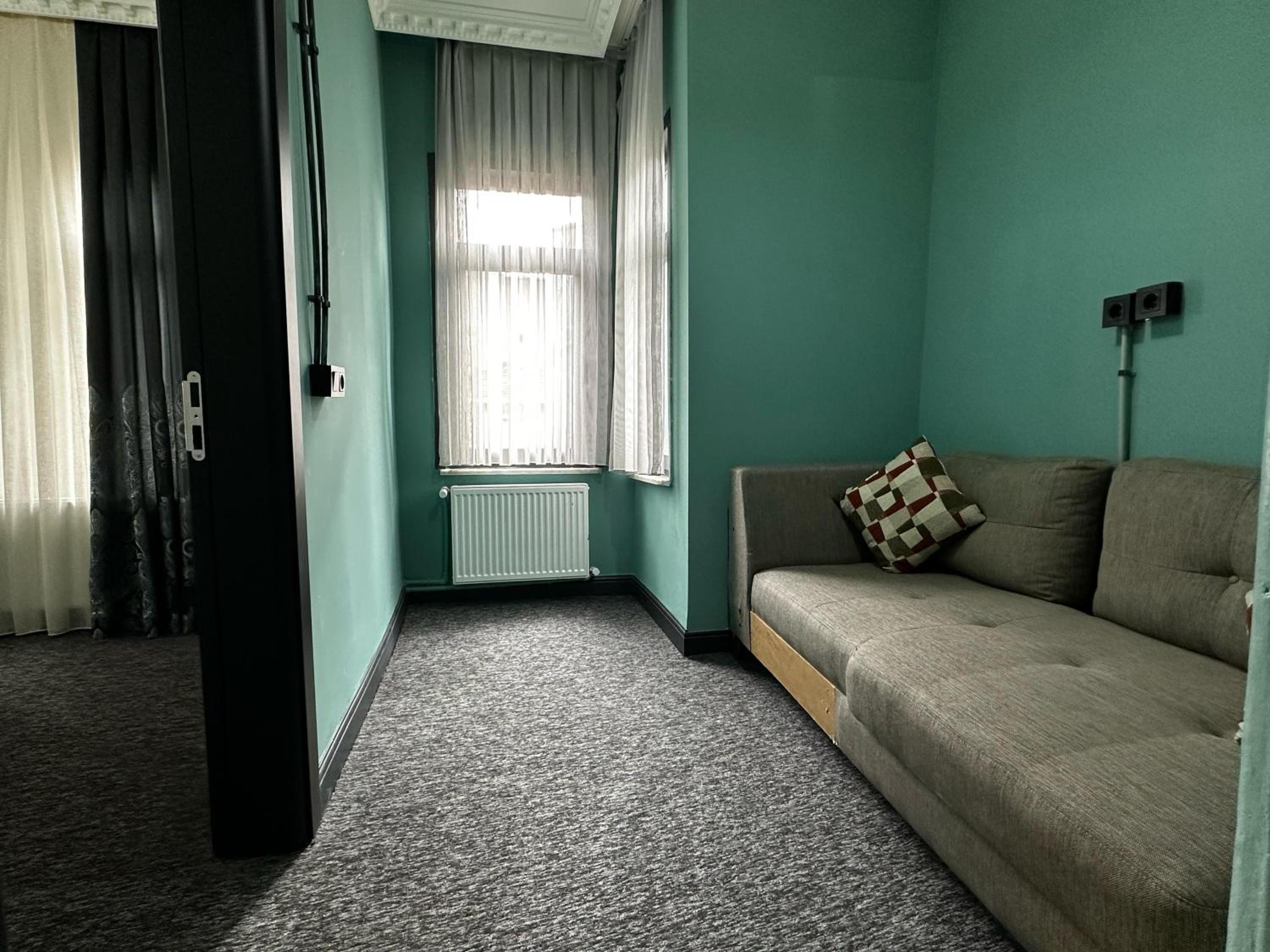 Deluxe Suite with Spa Bath photo 3